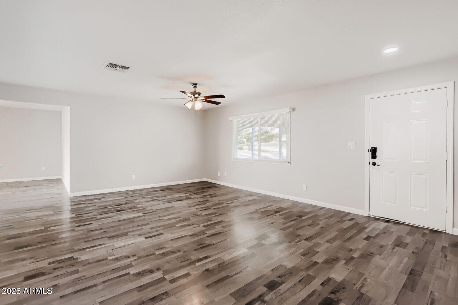 5755 W Sunnyside Drive, Glendale, AZ 85304 — photo 7 of 32