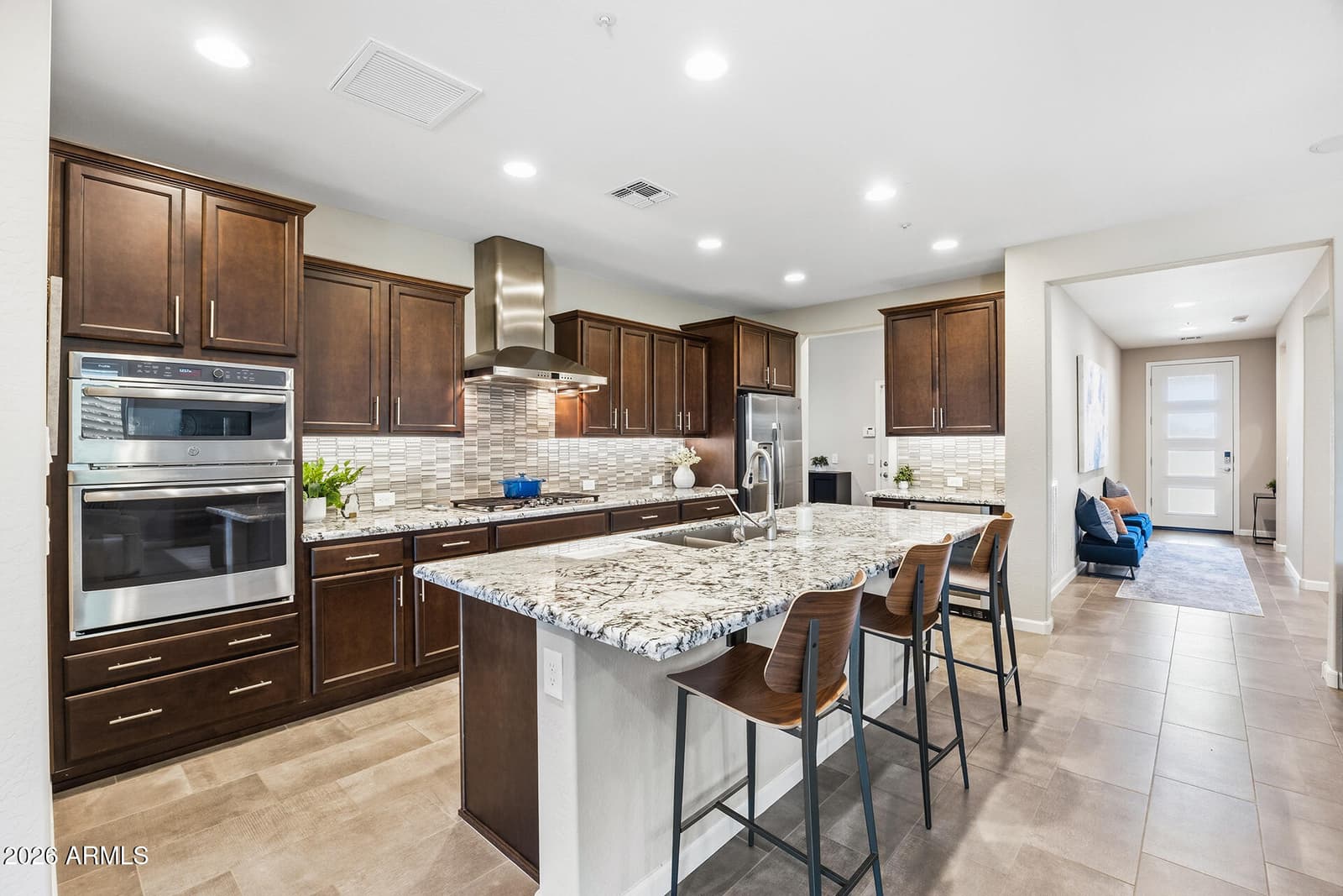 13335 W Milton Drive, Peoria, AZ 85383 — photo 7 of 52