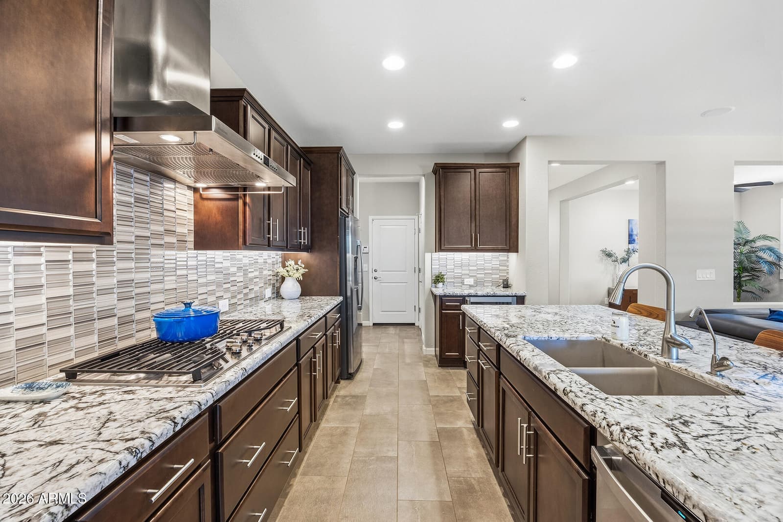 13335 W Milton Drive, Peoria, AZ 85383 — photo 11 of 52