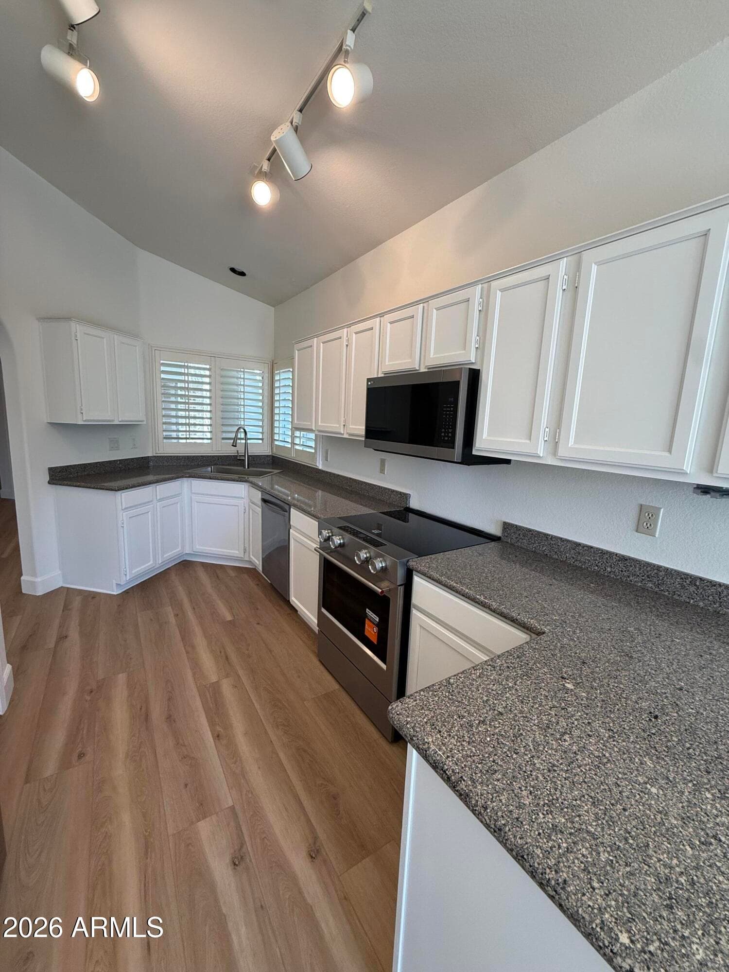 6425 E Redmont Drive, Mesa, AZ 85215 — photo 8 of 27