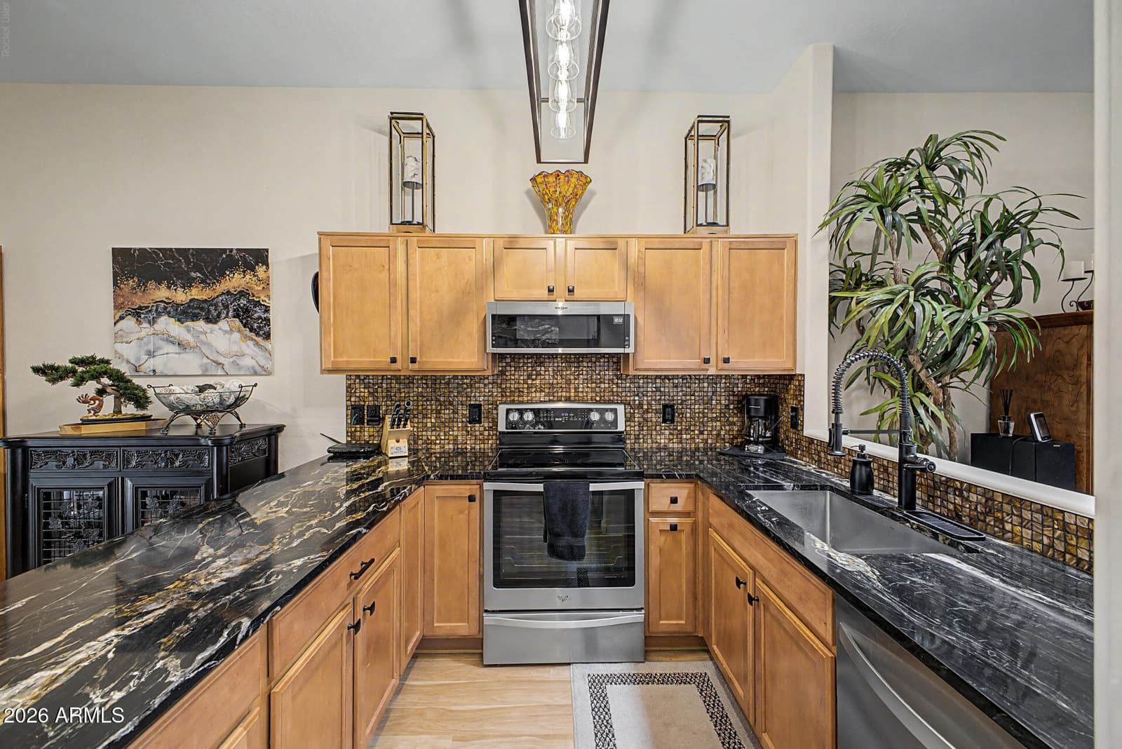 948 S Lawther Drive, Apache Junction, AZ 85120 — photo 16 of 40