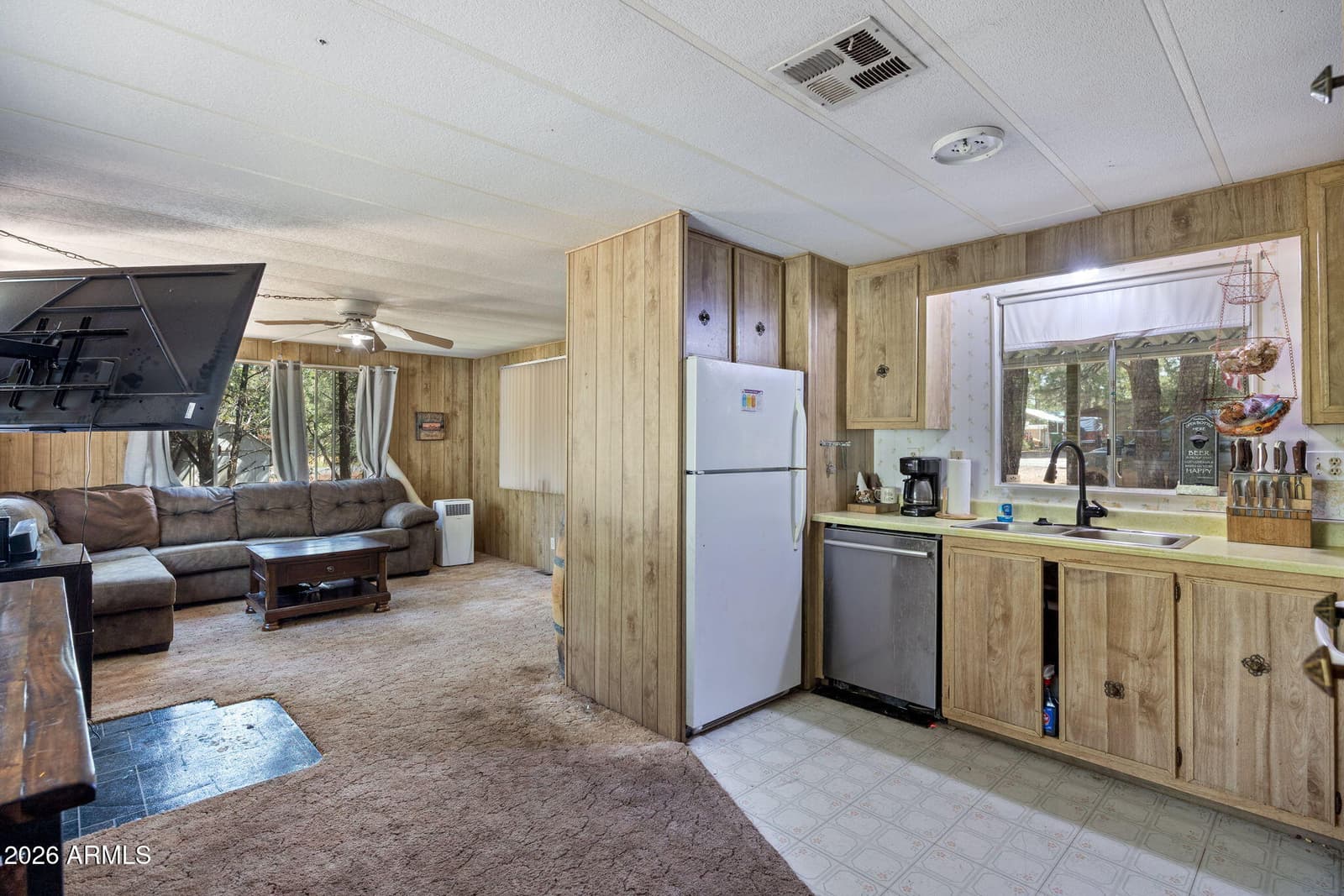 640 N 43rd Avenue, Show Low, AZ 85901 — photo 9 of 24
