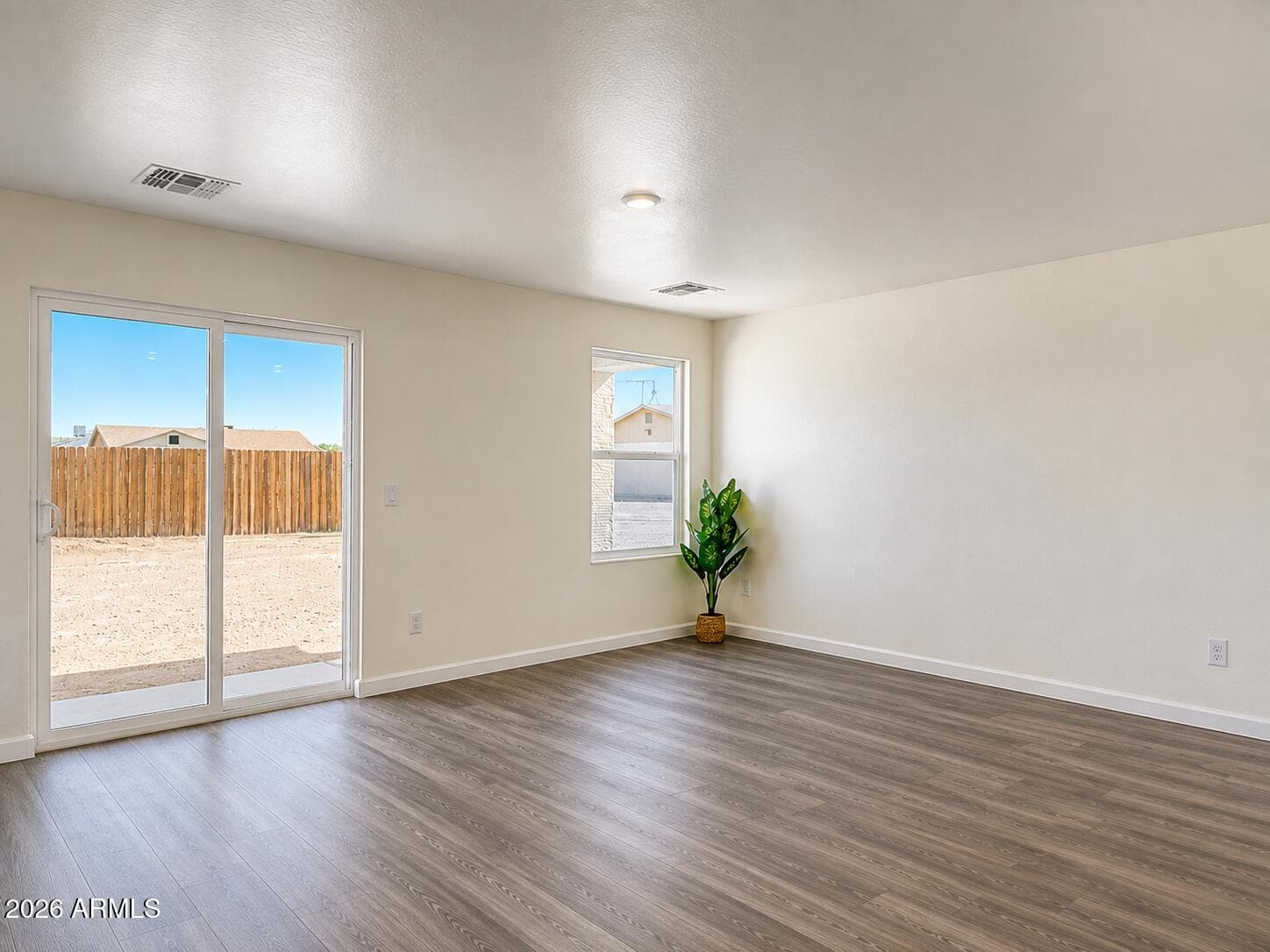 8980 W Raven Drive, Arizona City, AZ 85123 — photo 3 of 10