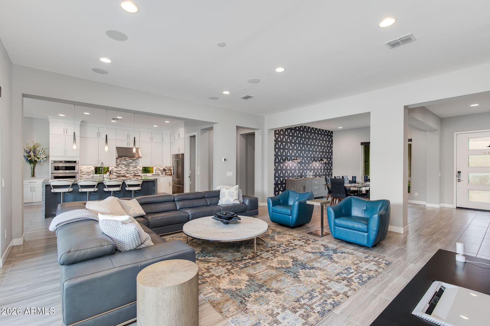22209 N 30th Place, Phoenix, AZ 85050 — photo 3 of 23
