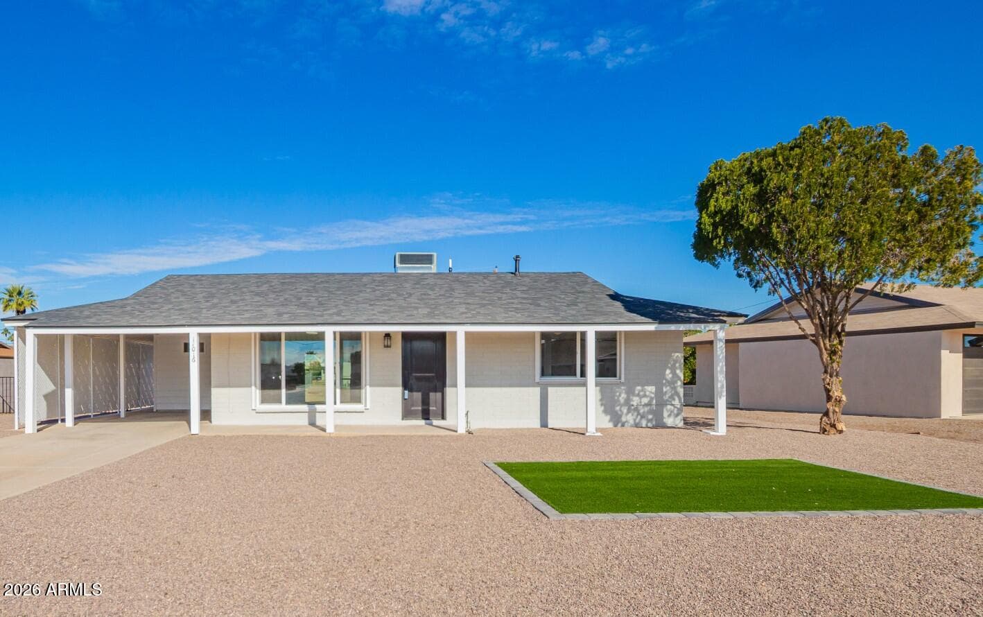 11016 W Sun City Boulevard, Sun City, AZ 85351 — photo 1 of 26