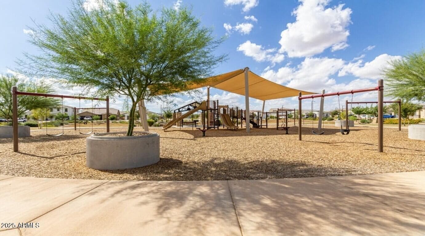14796 W Smoketree Drive, Surprise, AZ 85387 — photo 8 of 20