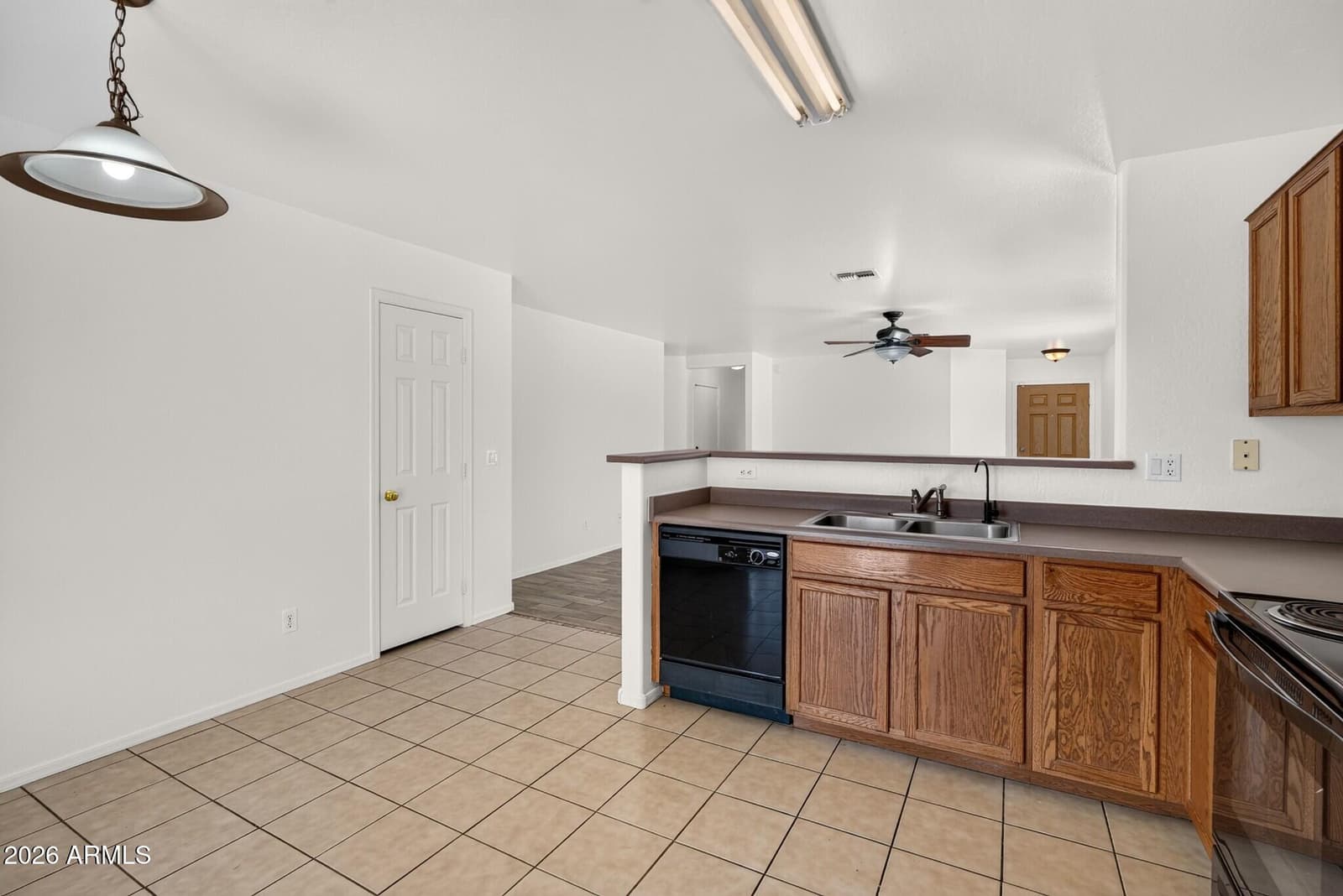 2551 E Meadow Chase Drive, San Tan Valley, AZ 85140 — photo 16 of 44