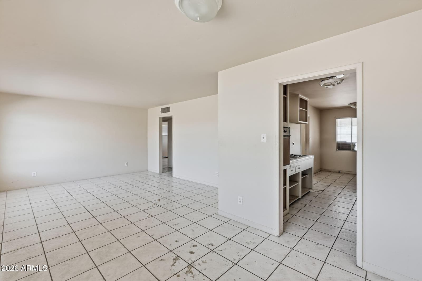 2743 W Ocotillo Road, Phoenix, AZ 85017 — photo 8 of 35