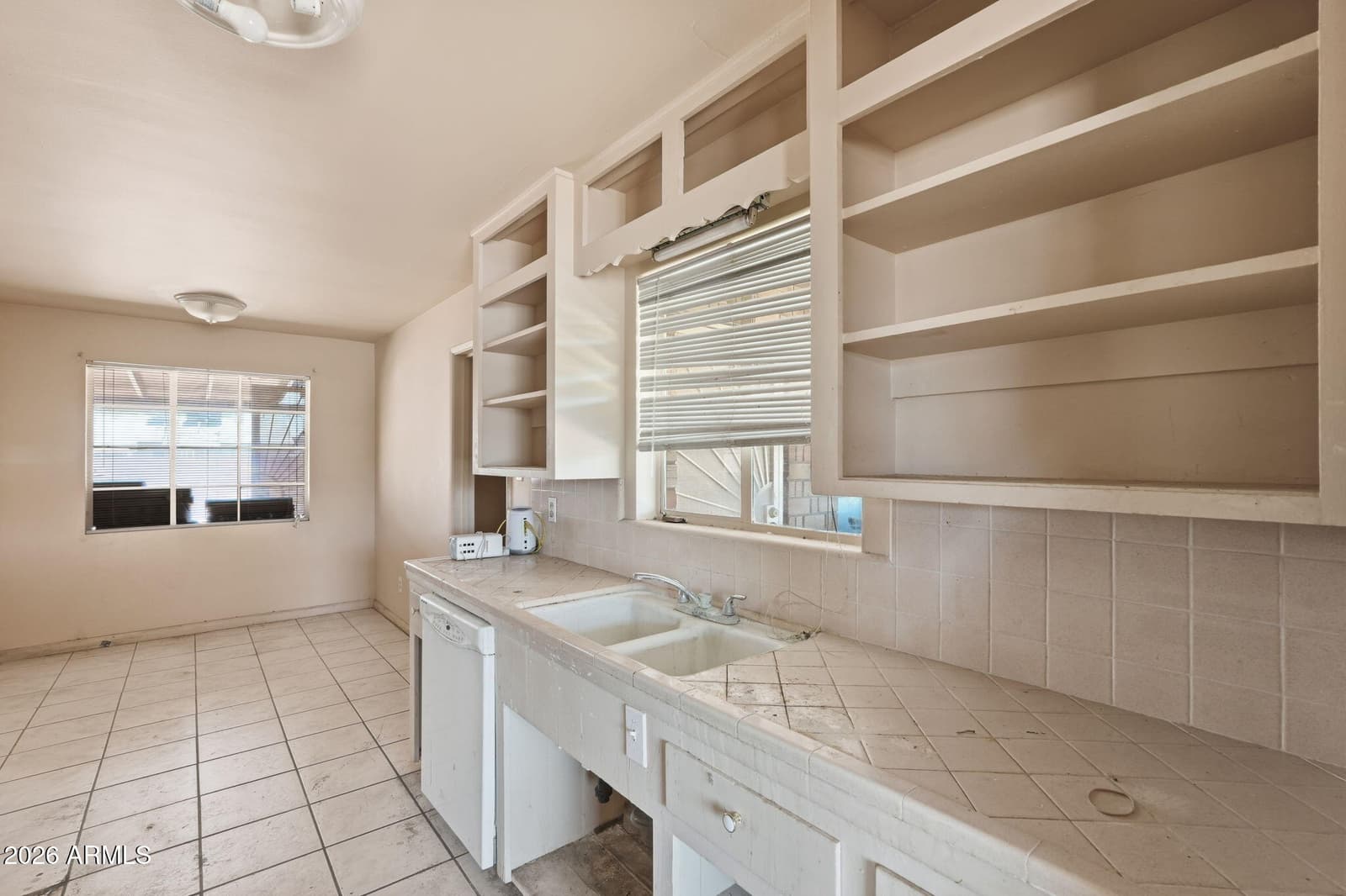 2743 W Ocotillo Road, Phoenix, AZ 85017 — photo 10 of 35