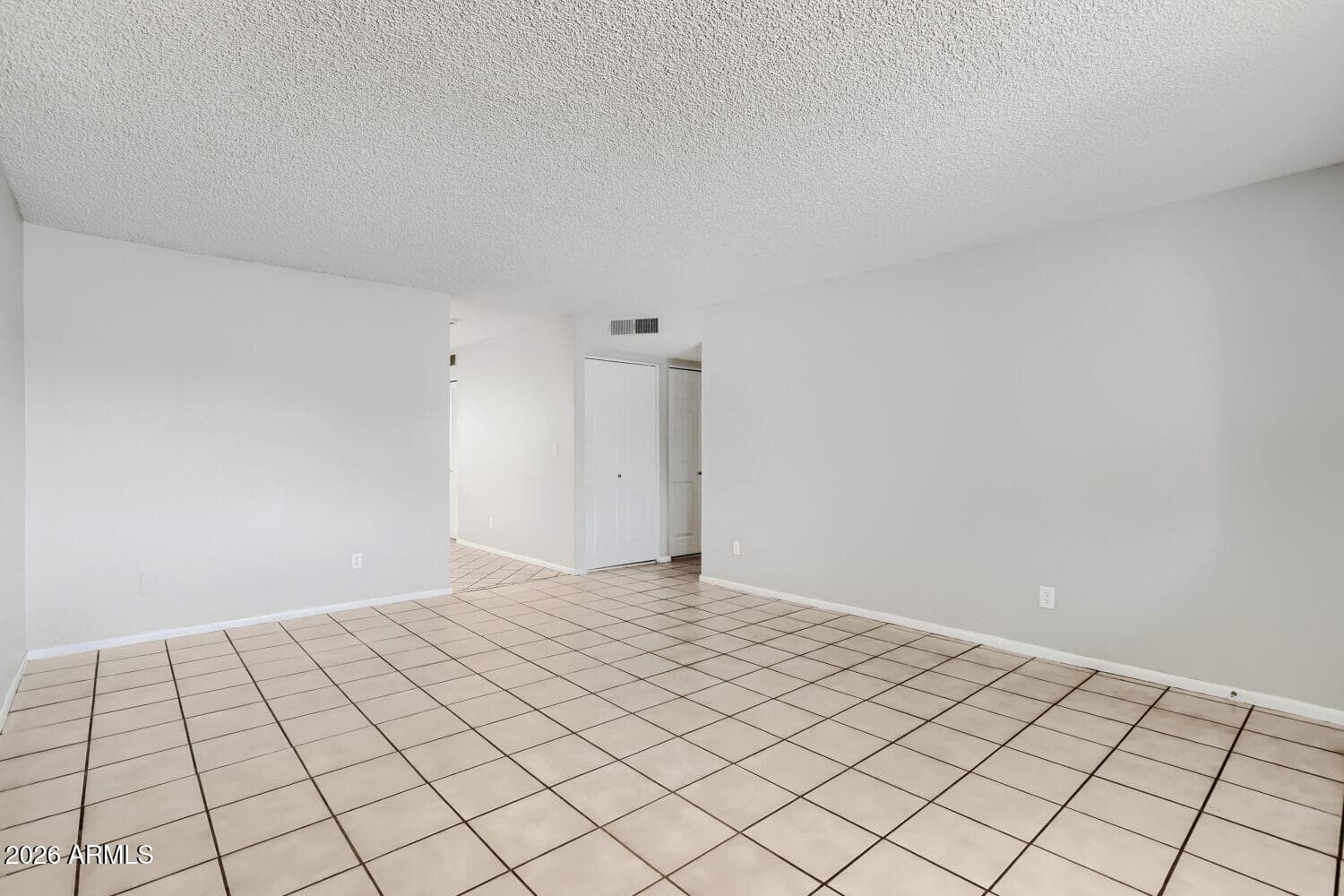 5515 N 72nd Avenue, Glendale, AZ 85303 — photo 13 of 29