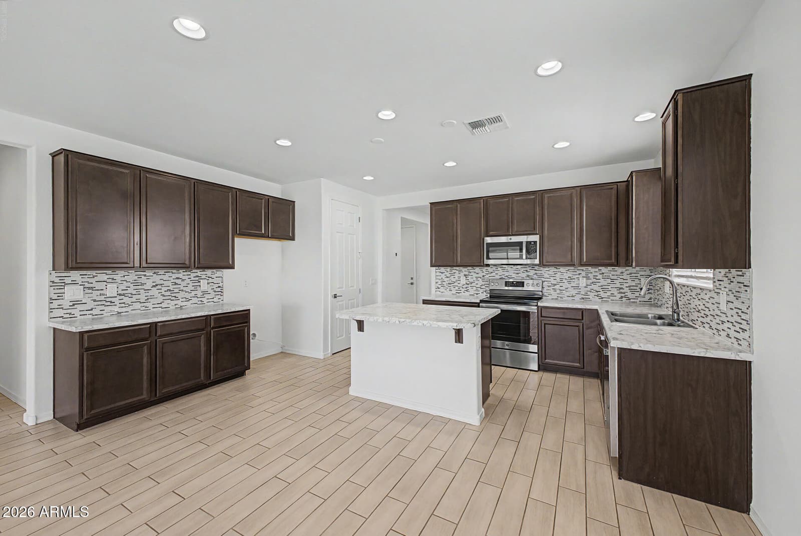 1765 W Tigua Way, Coolidge, AZ 85128 — photo 10 of 32