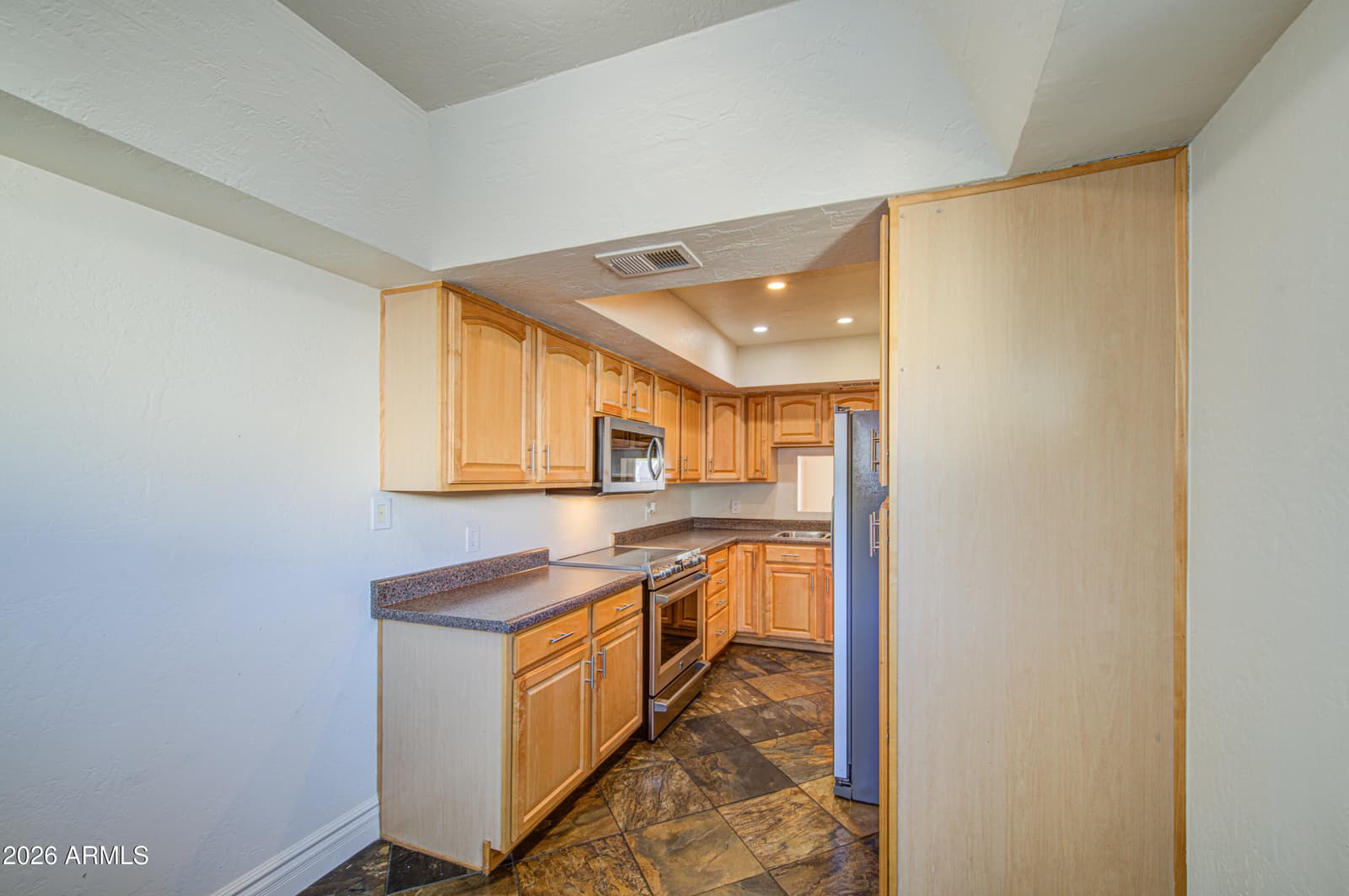 1530 S River Drive, Tempe, AZ 85281 — photo 15 of 32