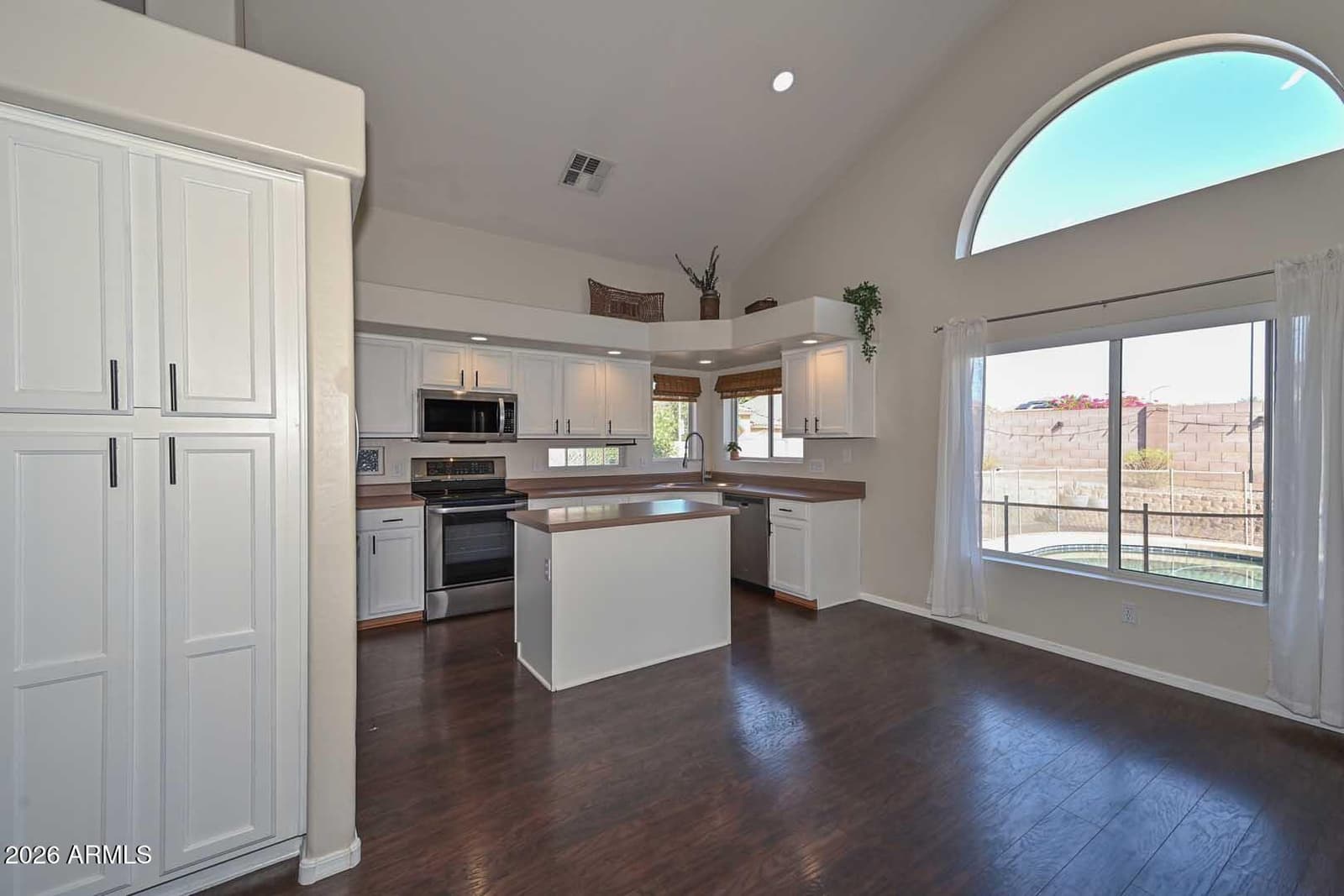 15872 W Calavar Road, Surprise, AZ 85379 — photo 12 of 57
