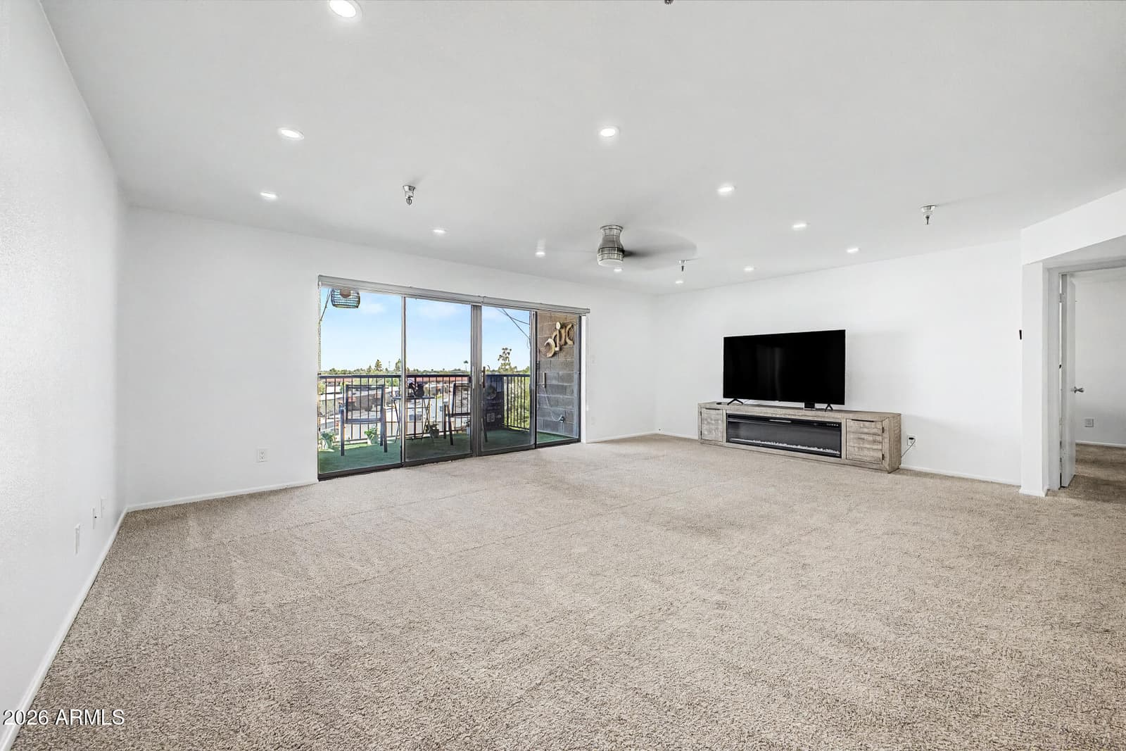 425 S Parkcrest Drive 334, Mesa, AZ 85206 — photo 10 of 37