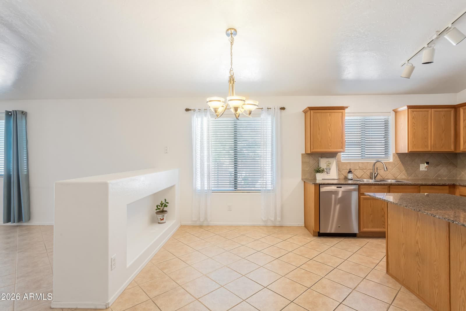 2208 Copper Sunrise, Sierra Vista, AZ 85635 — photo 7 of 30