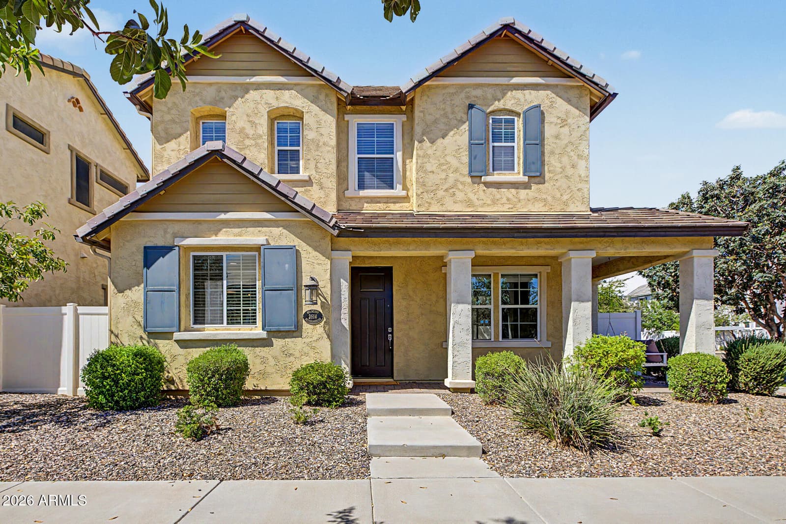 2614 S Valle Verde, Mesa, AZ 85209 — photo 3 of 51