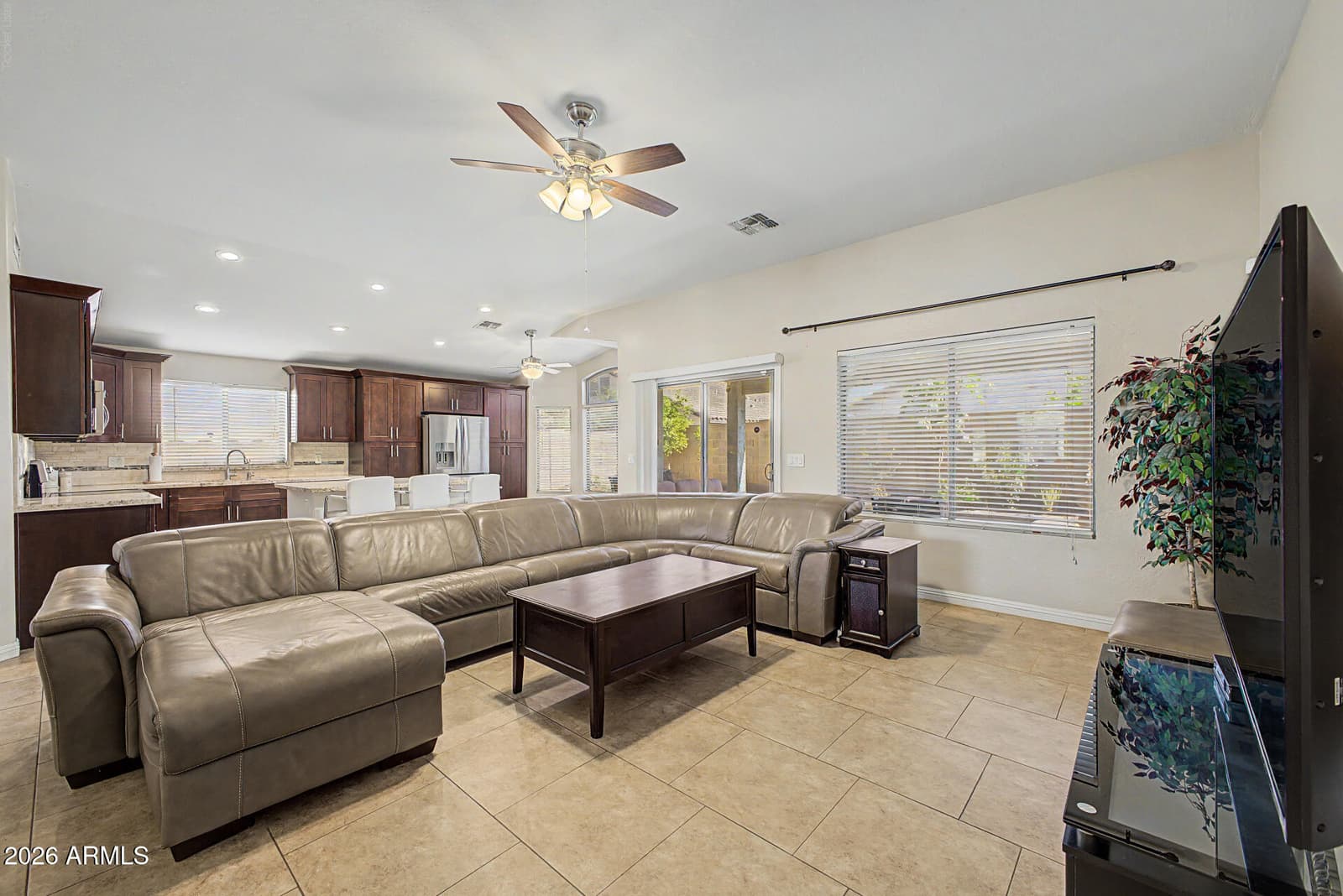 521 E Kent Avenue, Chandler, AZ 85225 — photo 8 of 30