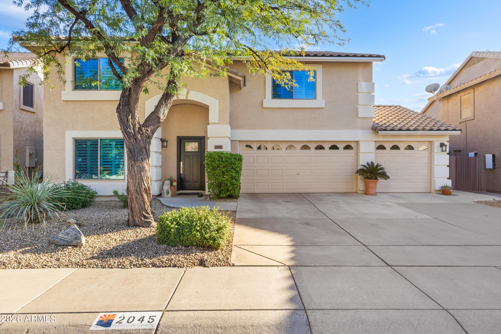 2045 E Ruby Lane, Phoenix, AZ 85024 — photo 6 of 71