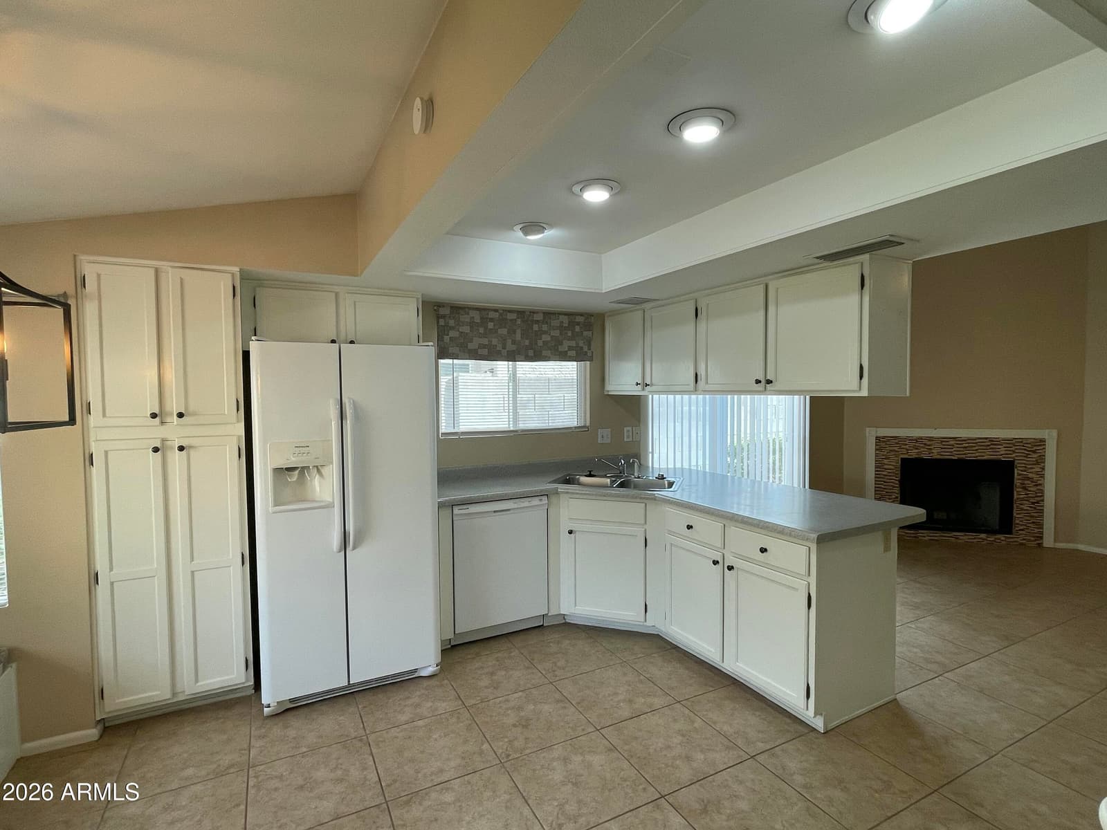 6234 E Carolina Drive, Scottsdale, AZ 85254 — photo 4 of 14