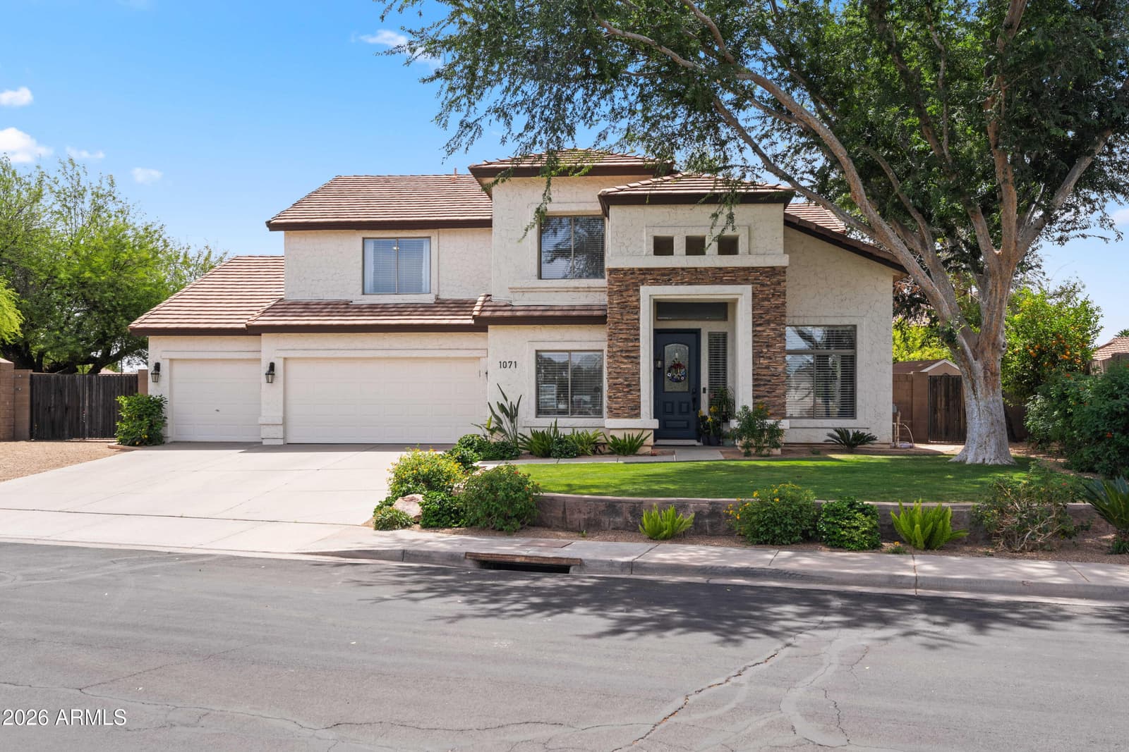 1071 E Ivanhoe Street, Gilbert, AZ 85295 — photo 1 of 36