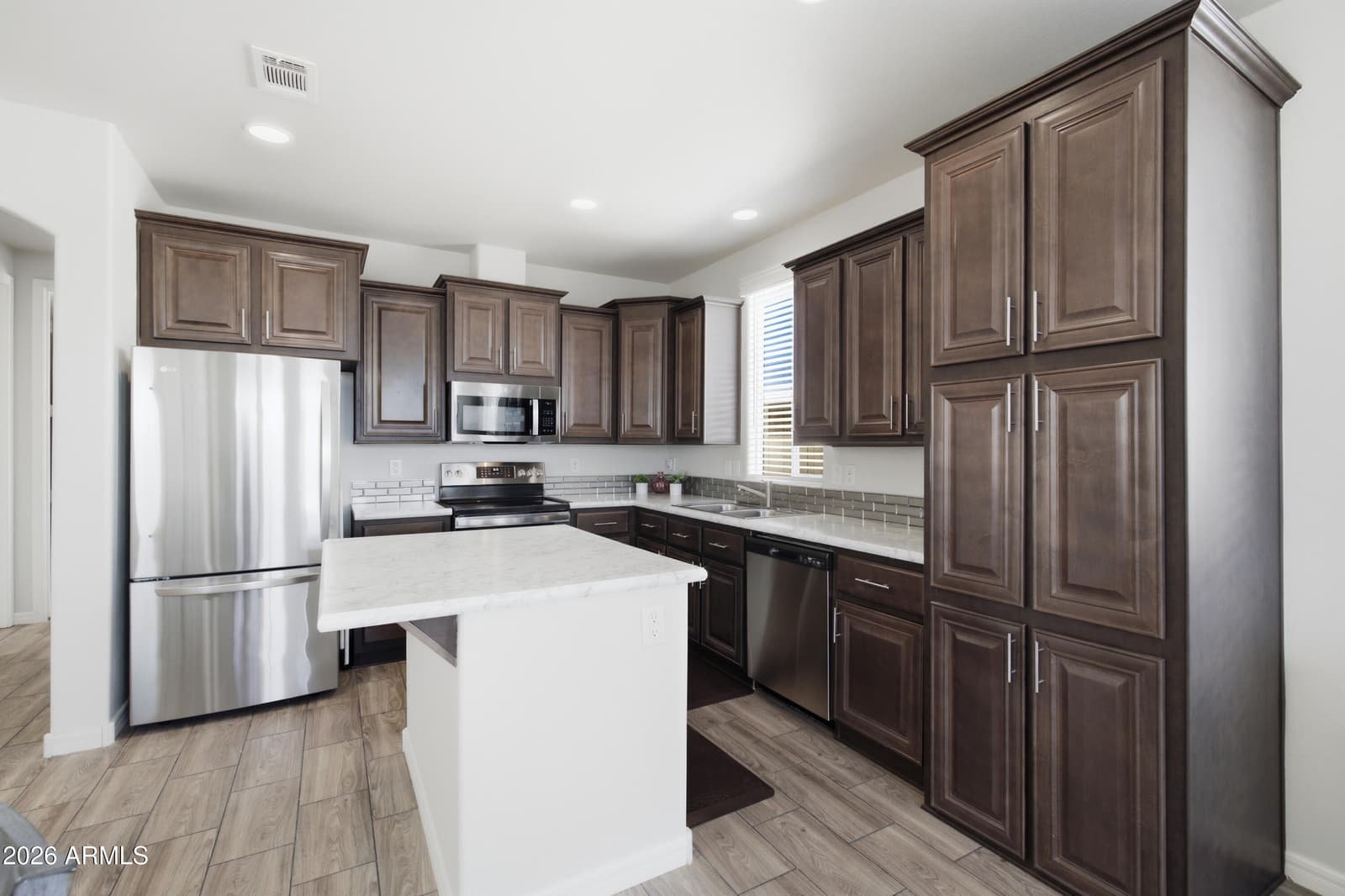 650 N Hawes Road 3313, Mesa, AZ 85207 — photo 9 of 48