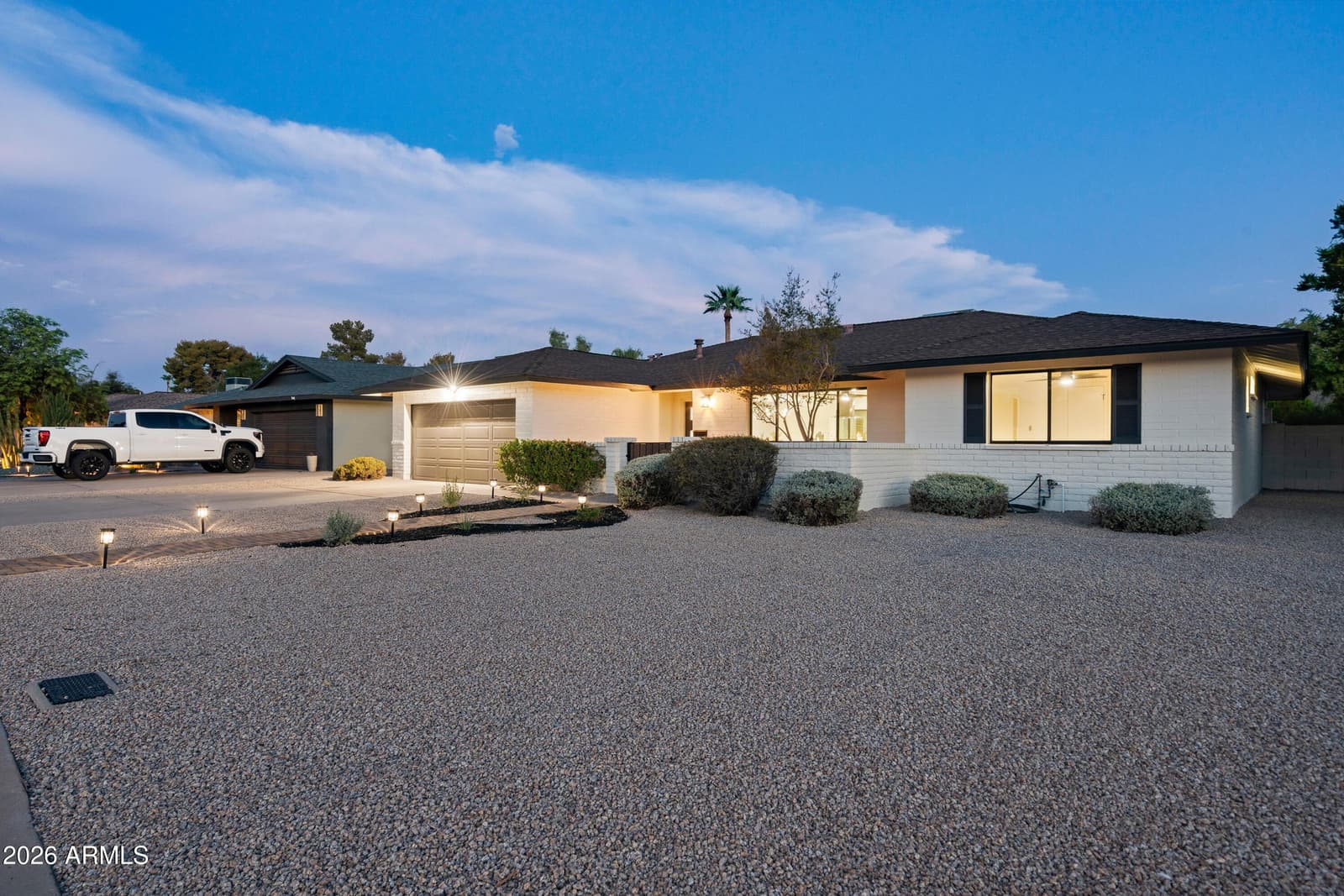 1019 E Watson Drive, Tempe, AZ 85283 — photo 7 of 35