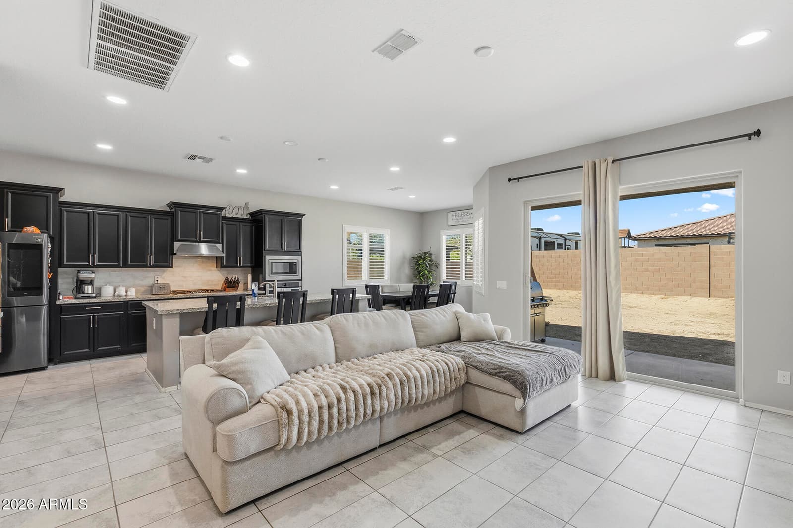 4916 N 185th Drive, Goodyear, AZ 85395 — photo 3 of 71