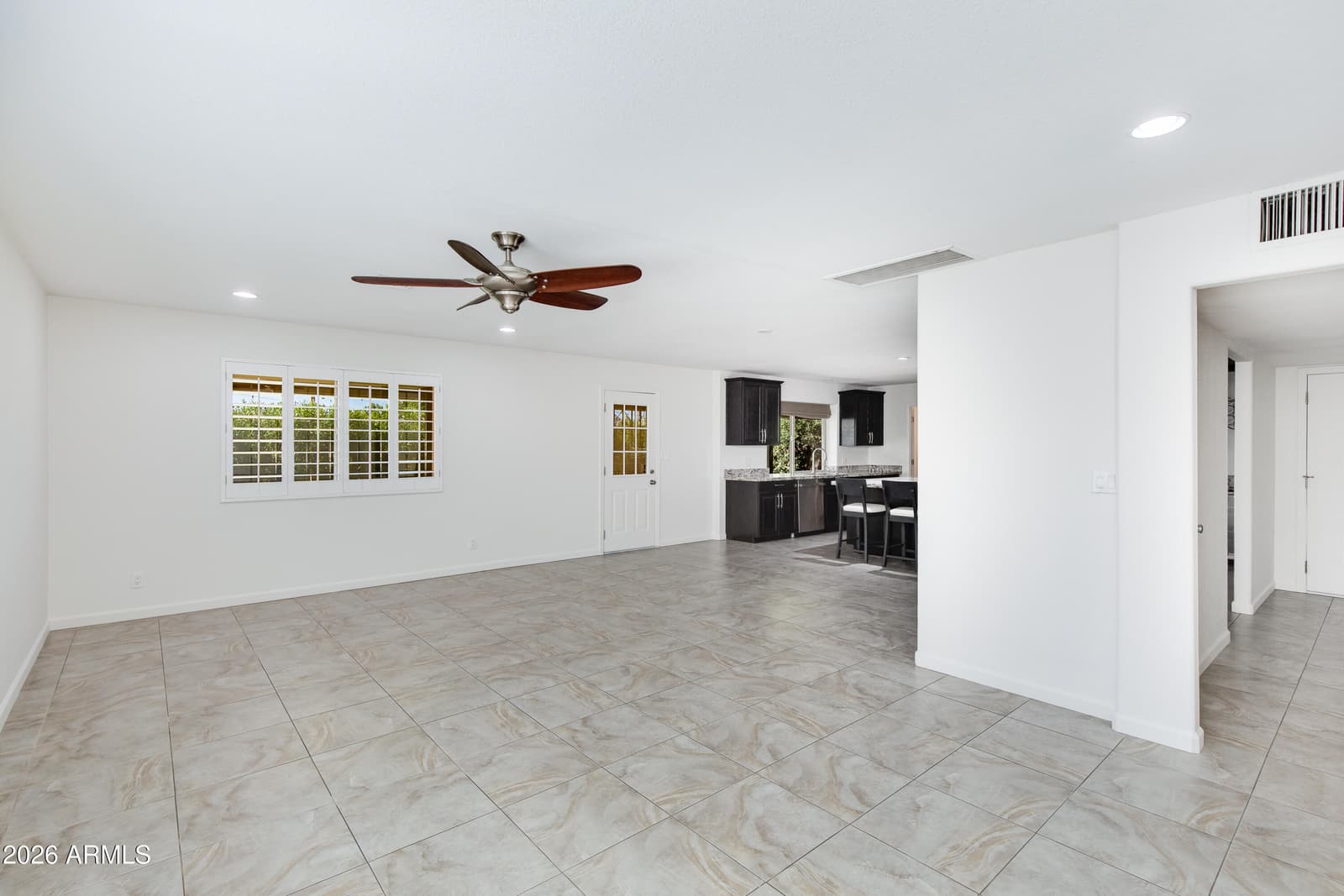 2801 E Mercer Lane, Phoenix, AZ 85028 — photo 16 of 45