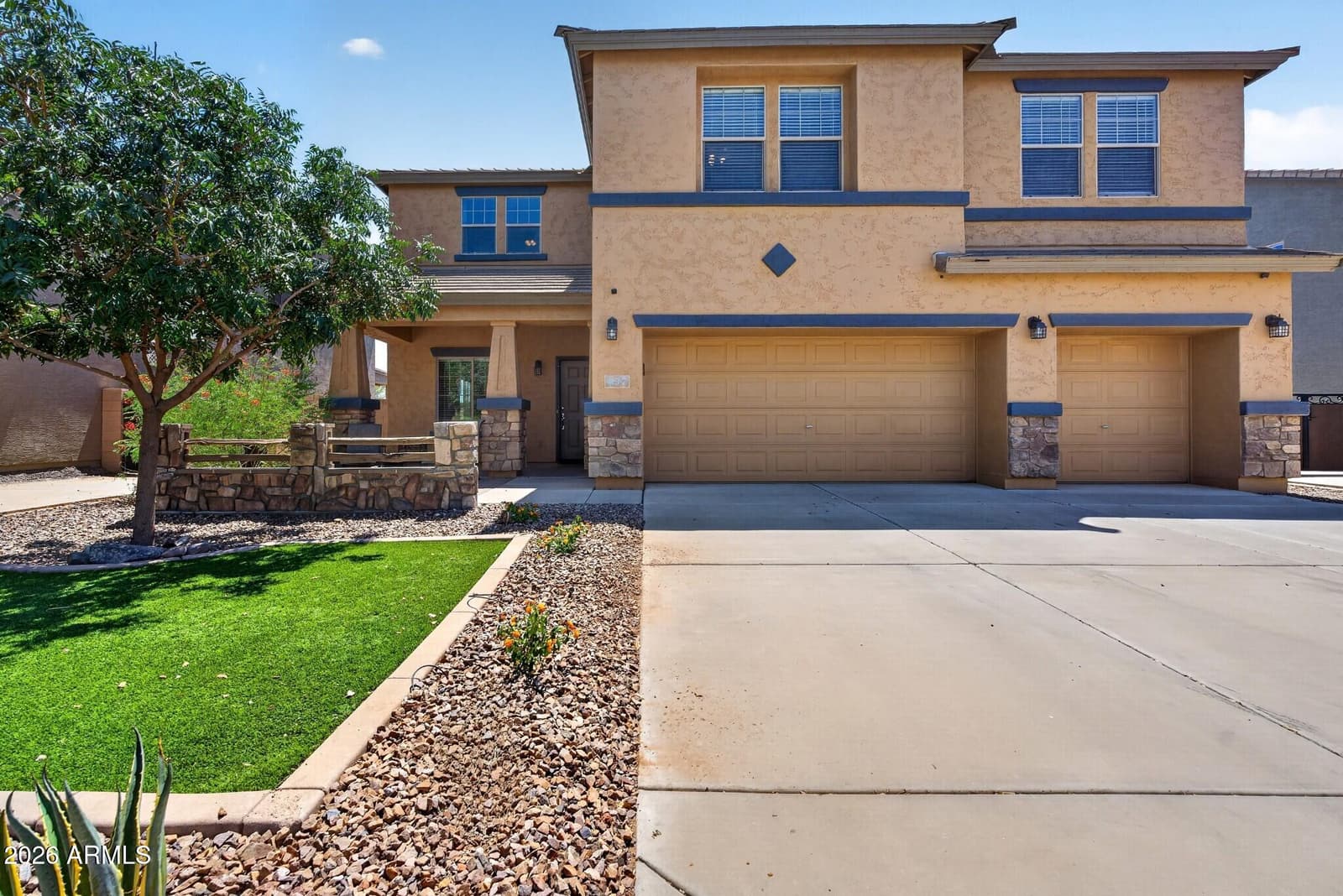 837 E Volk Lane, San Tan Valley, AZ 85140 — photo 2 of 41