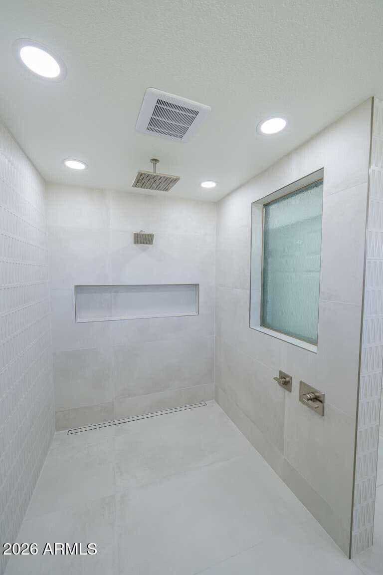 607 W Los Lagos Vista Avenue, Mesa, AZ 85210 — photo 14 of 31