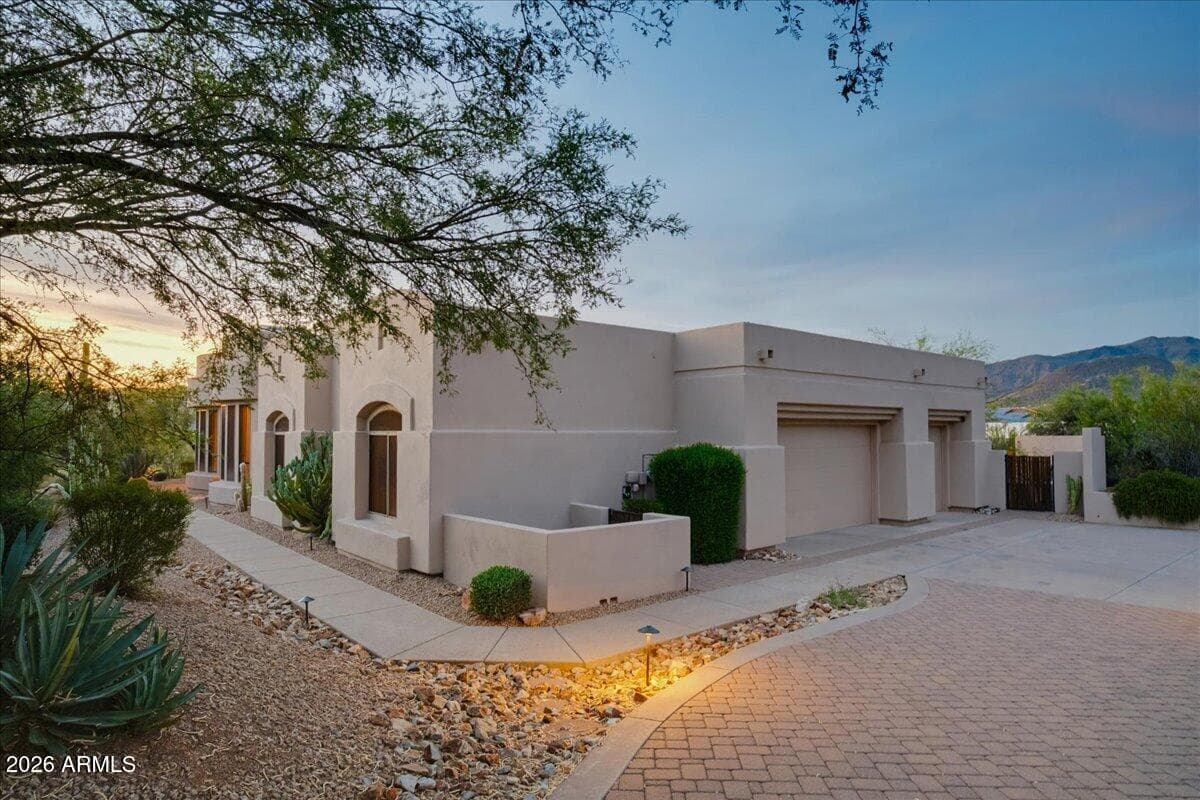 6880 E Stevens Road, Cave Creek, AZ 85331 — photo 17 of 39