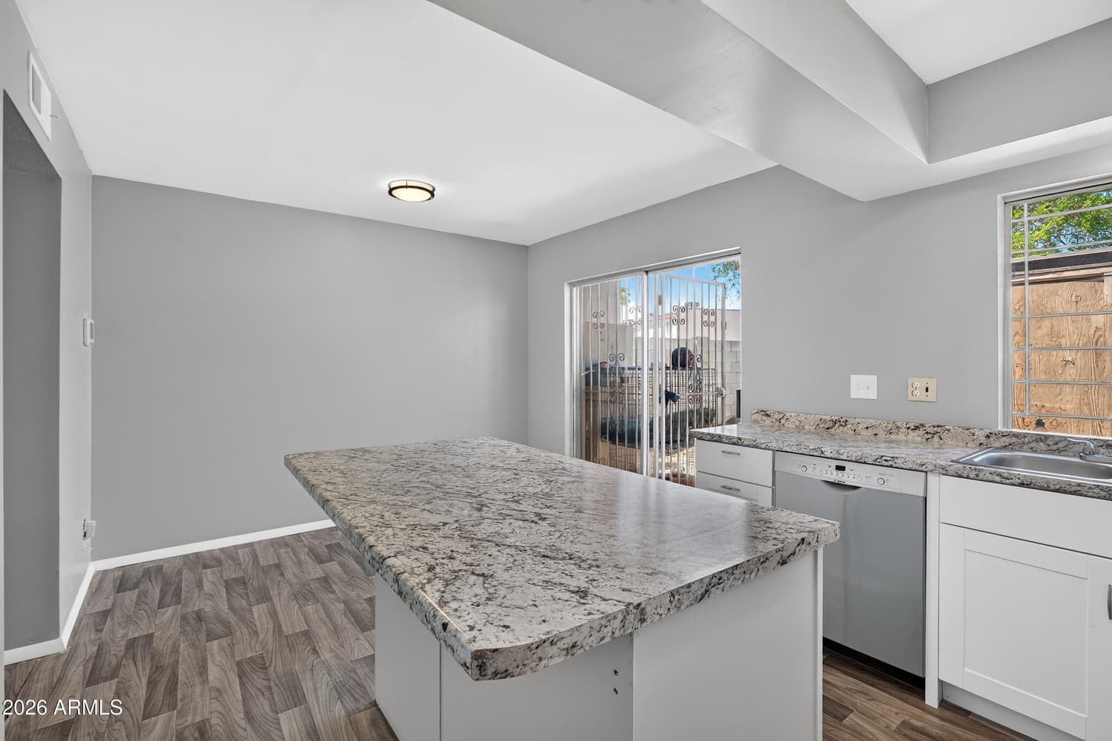 4625 W Thomas Road 34, Phoenix, AZ 85031 — photo 12 of 28