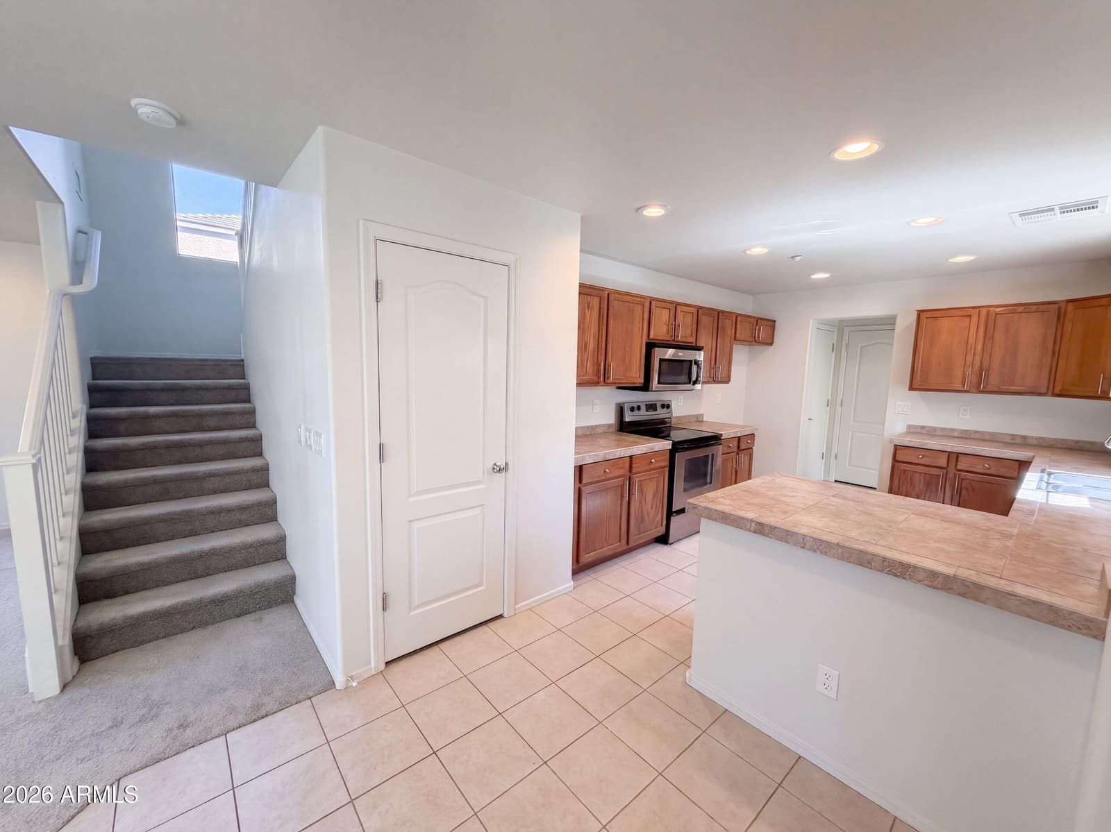 2856 E Megan Street, Gilbert, AZ 85295 — photo 2 of 27