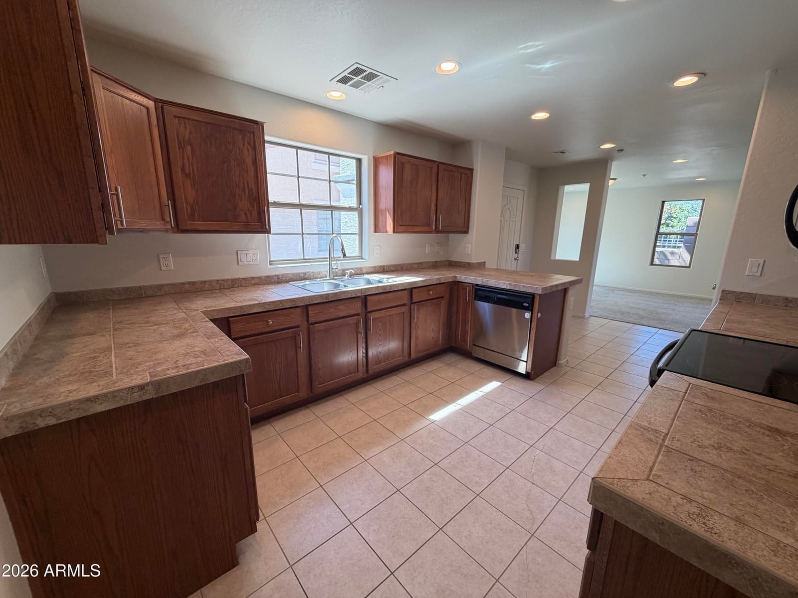 2856 E Megan Street, Gilbert, AZ 85295 — photo 11 of 27