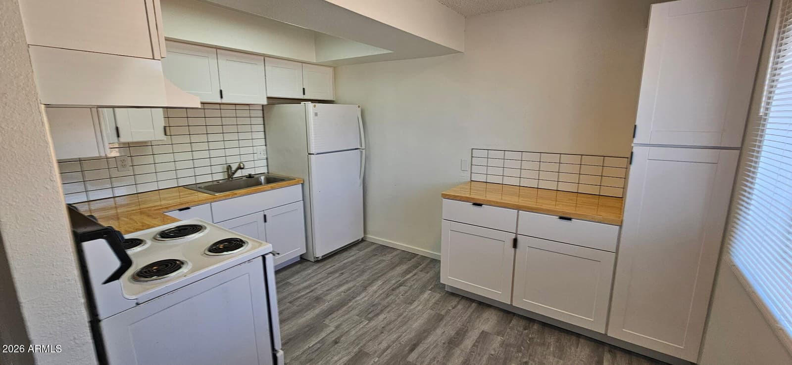9222 N 35th Avenue 3, Phoenix, AZ 85051 — photo 2 of 19