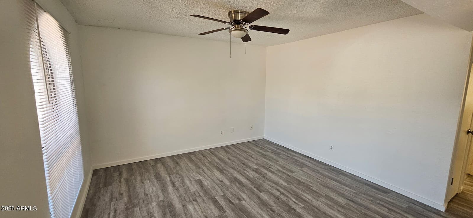 9222 N 35th Avenue 3, Phoenix, AZ 85051 — photo 5 of 19