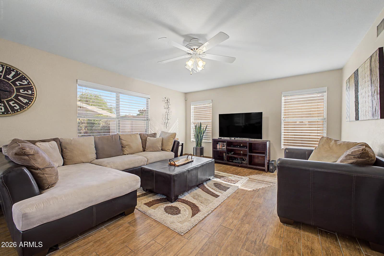 2211 E Williams Drive E, Phoenix, AZ 85024 — photo 8 of 47