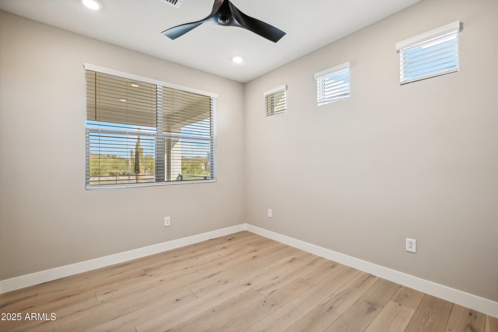 2121 W Sonoran Desert Drive 3, Phoenix, AZ 85085 — photo 10 of 72