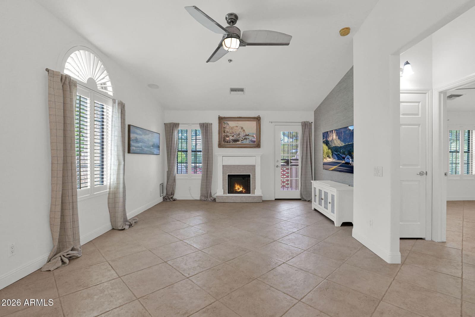 8300 E Via De Ventura 2015, Scottsdale, AZ 85258 — photo 10 of 39