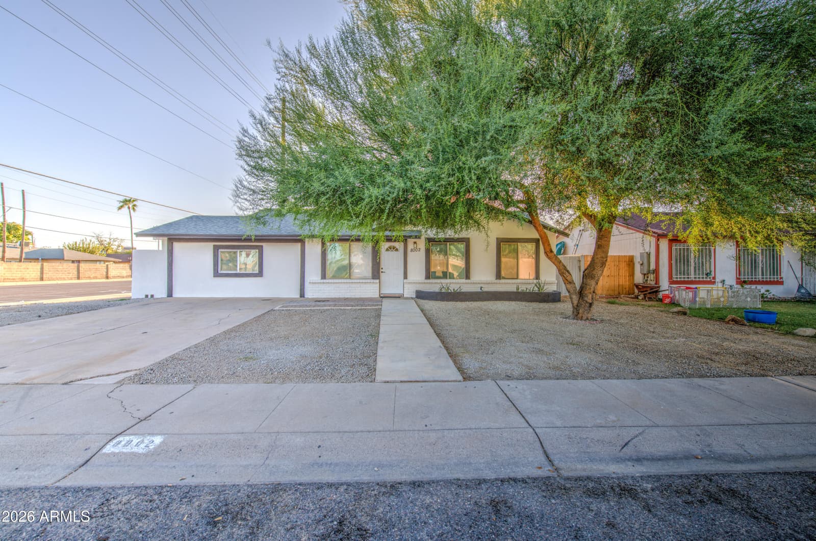 8002 N 42nd Avenue, Phoenix, AZ 85051 — photo 2 of 33