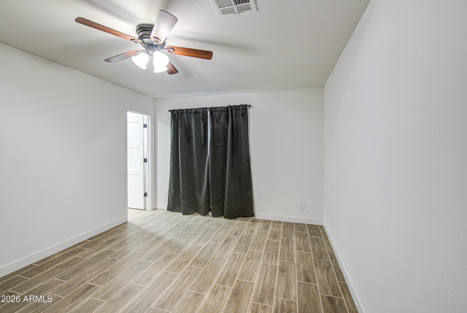 8002 N 42nd Avenue, Phoenix, AZ 85051 — photo 16 of 33