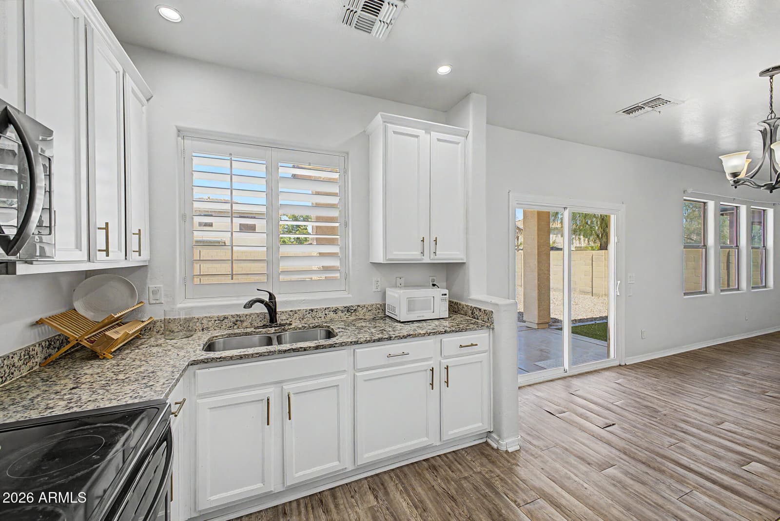 8724 W Hammond Lane, Tolleson, AZ 85353 — photo 10 of 31