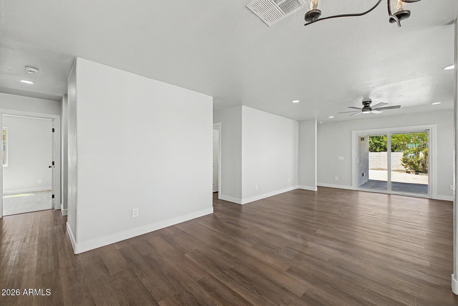 3514 W Pierce Street, Phoenix, AZ 85009 — photo 6 of 31
