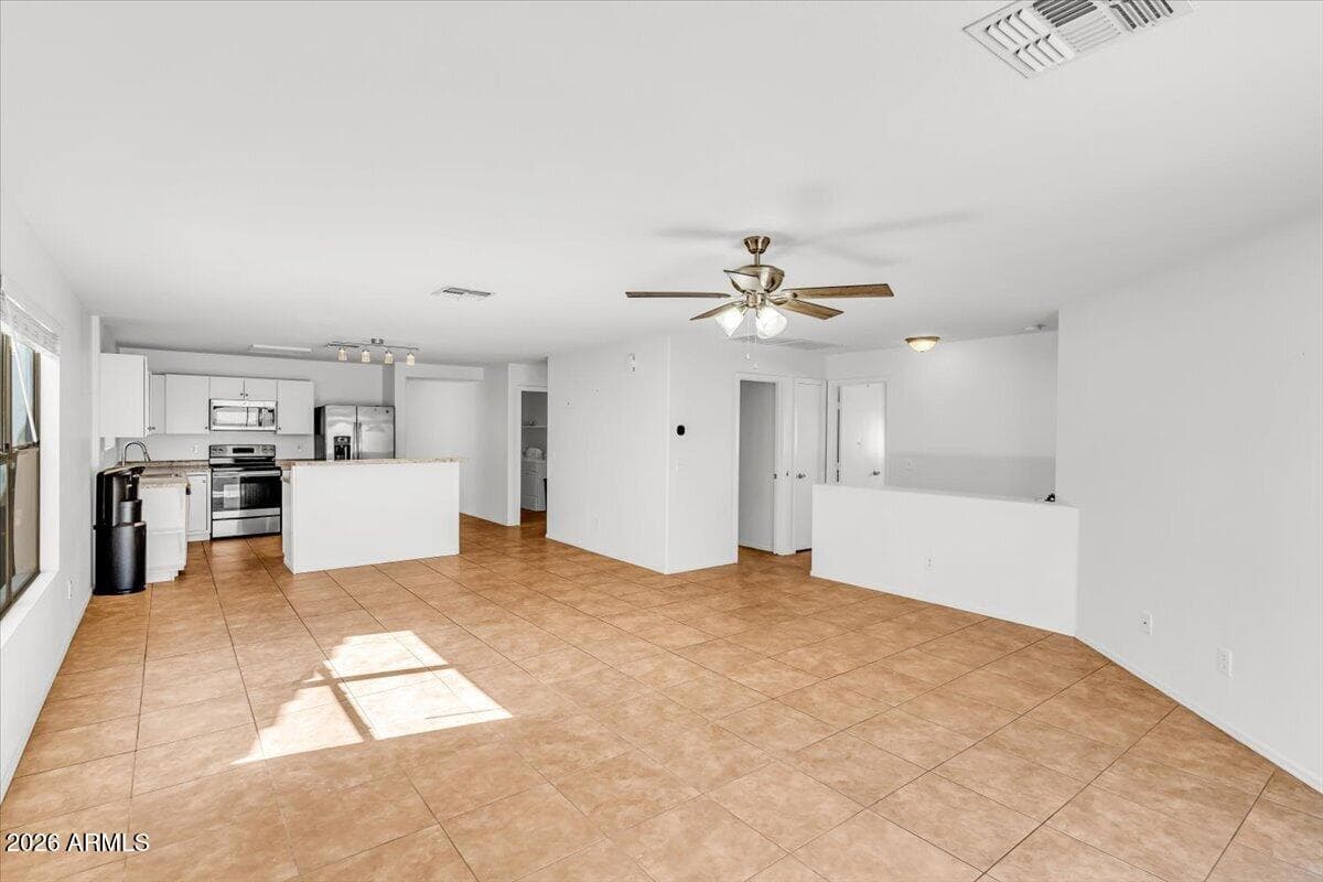 218 E Milada Drive, Phoenix, AZ 85042 — photo 13 of 34