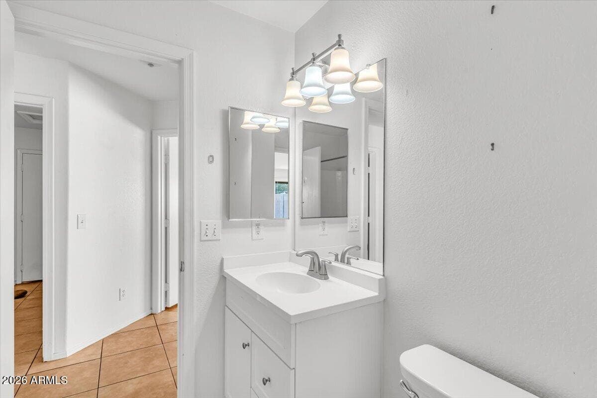 218 E Milada Drive, Phoenix, AZ 85042 — photo 23 of 34