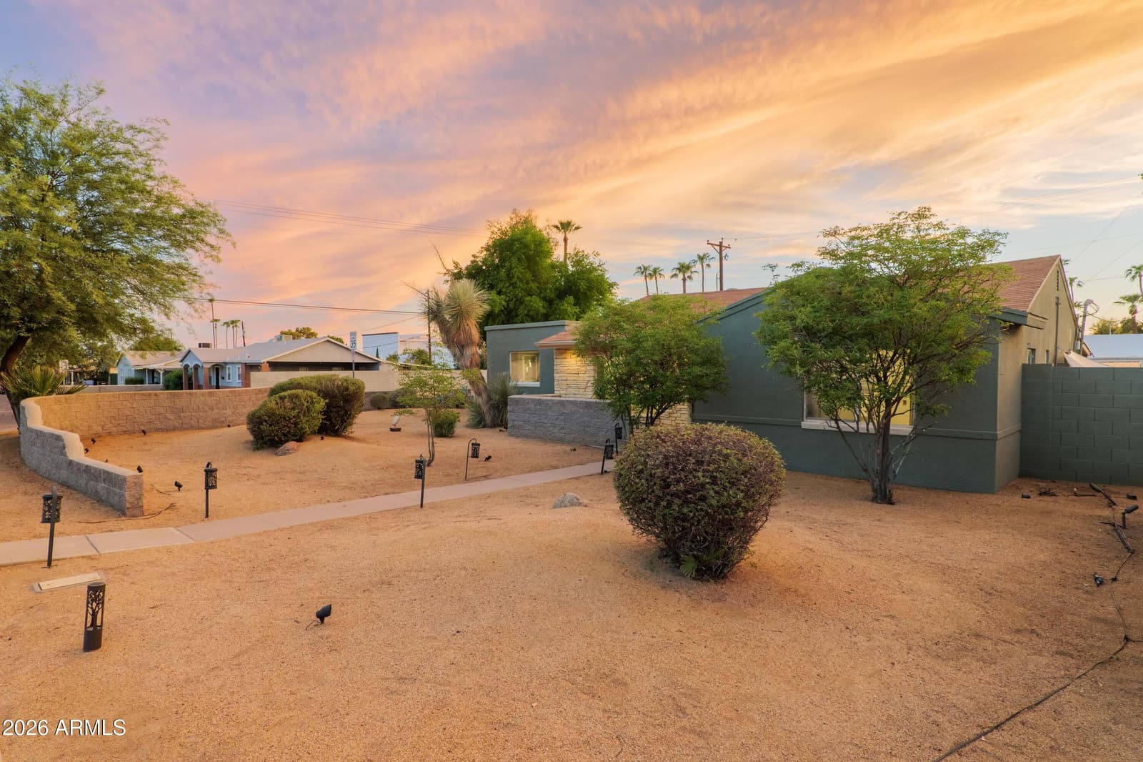 3402 N 26th Place, Phoenix, AZ 85016 — photo 4 of 56