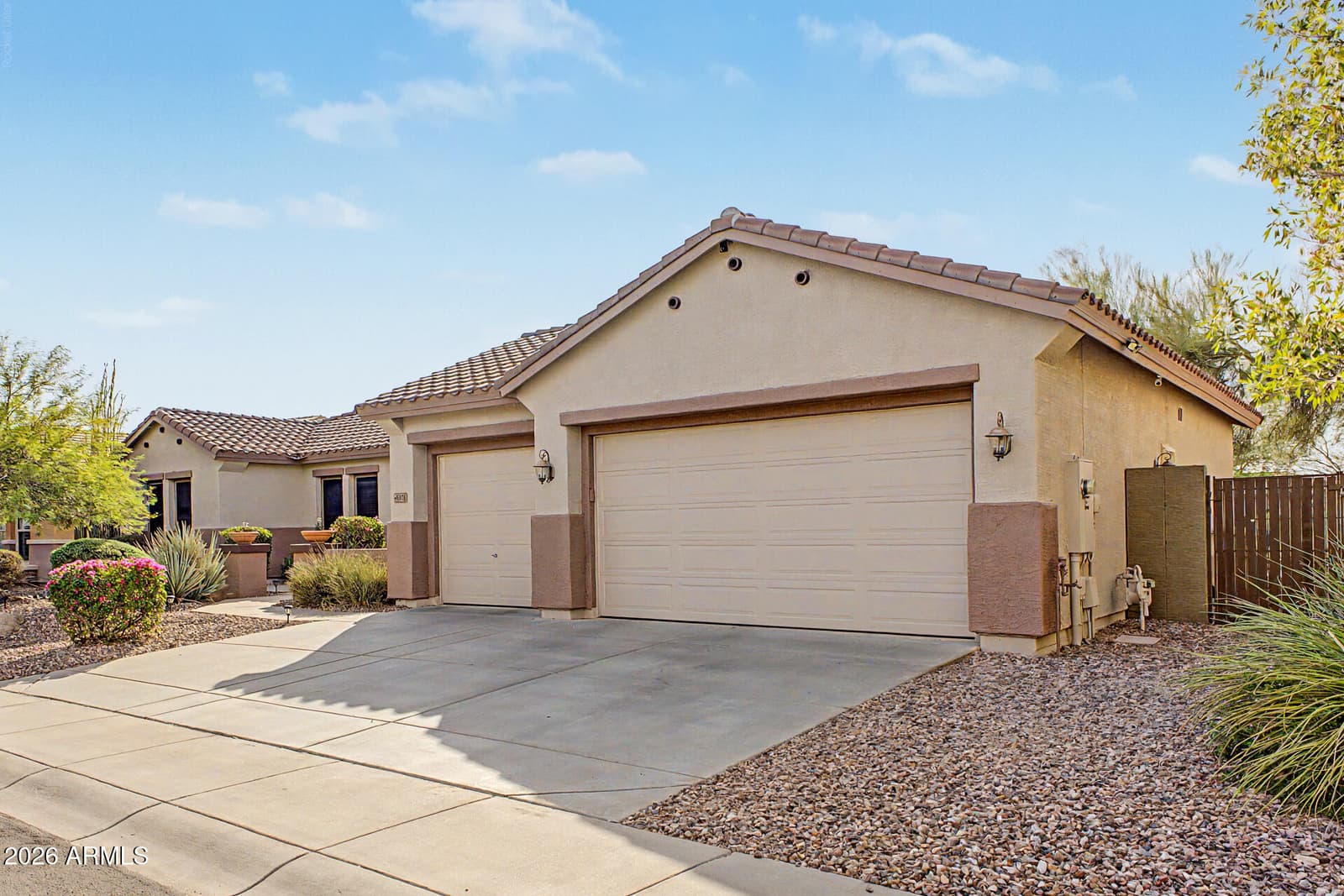 40122 N Noble Hawk Court, Phoenix, AZ 85086 — photo 10 of 109