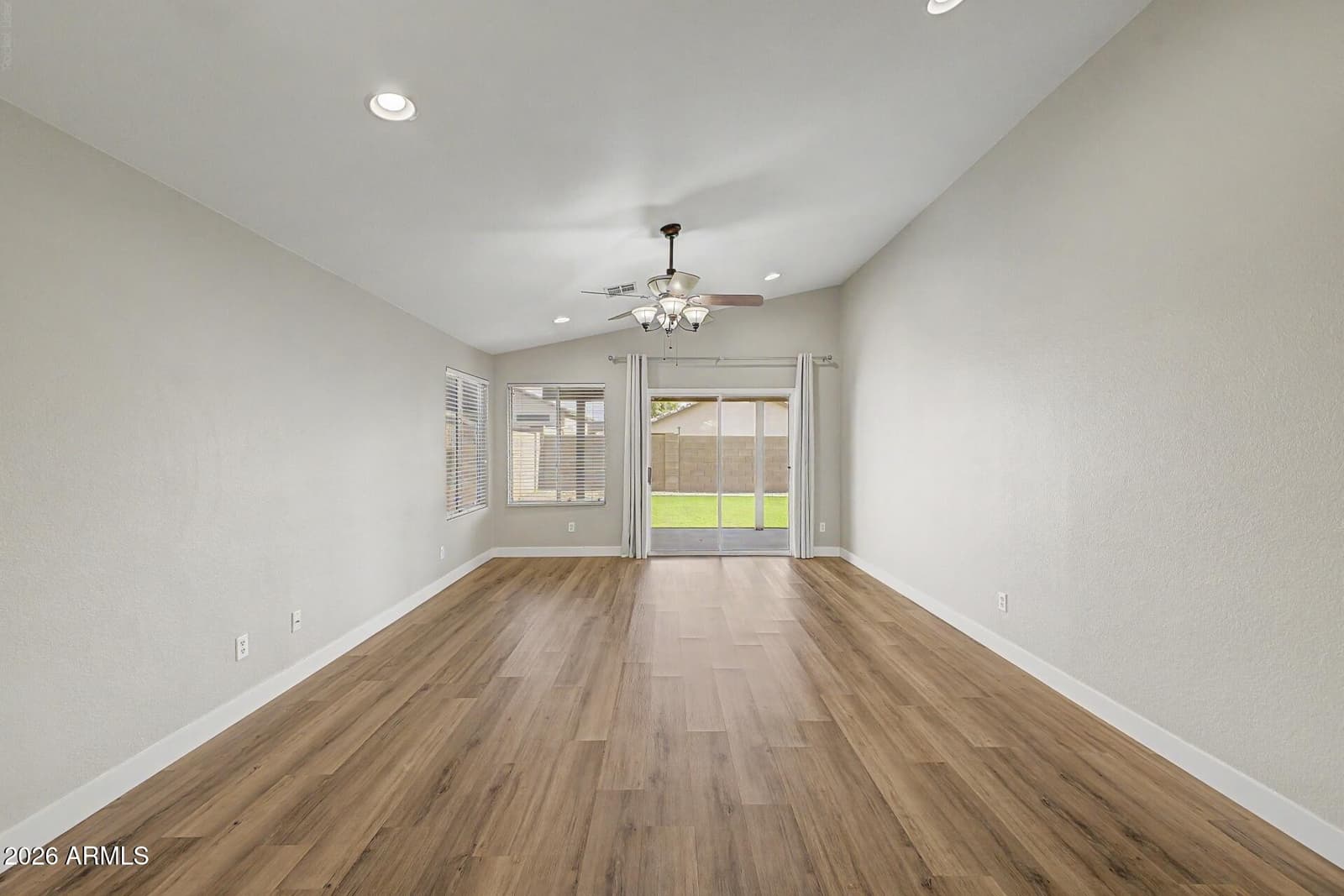 4961 E Holmes Avenue, Mesa, AZ 85206 — photo 9 of 31
