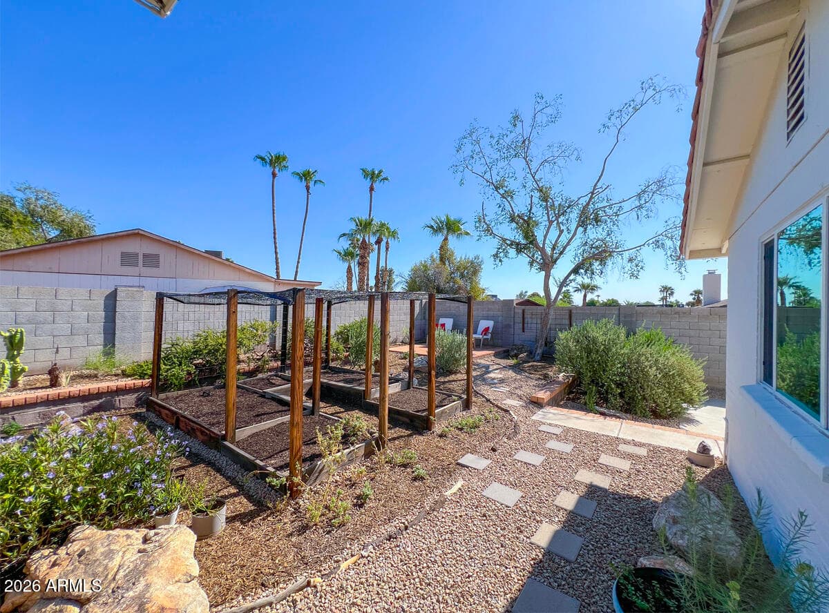 4302 E San Gabriel Avenue, Phoenix, AZ 85044 — photo 19 of 25