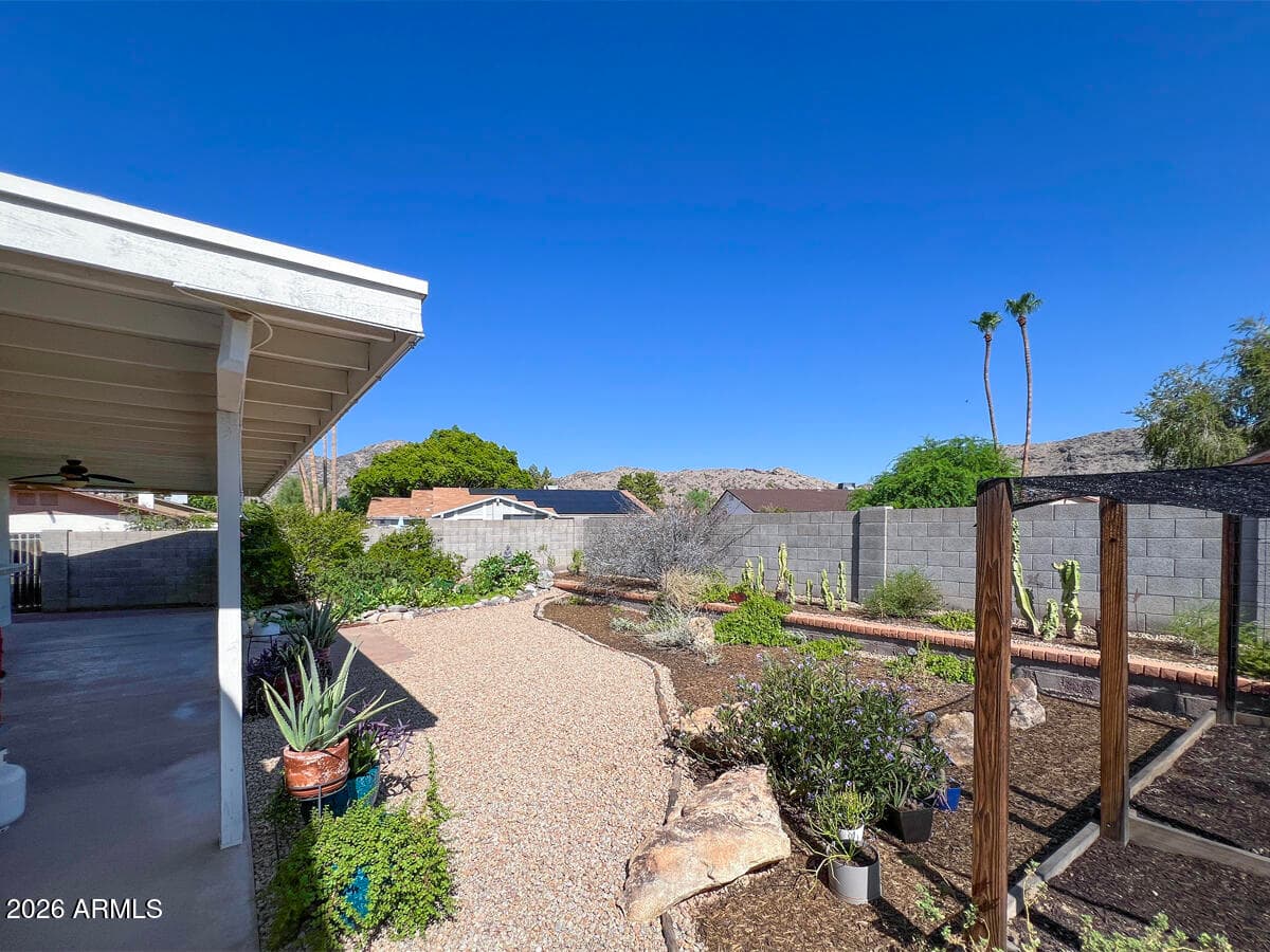 4302 E San Gabriel Avenue, Phoenix, AZ 85044 — photo 18 of 25